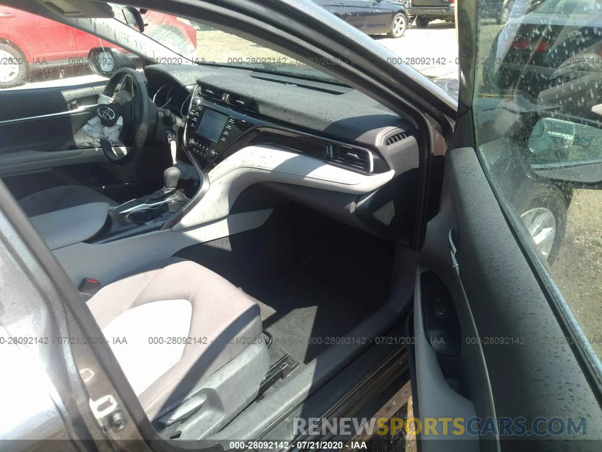 5 fotografías del automóvil dañado 4T1B11HK1KU812531 TOYOTA CAMRY 2019