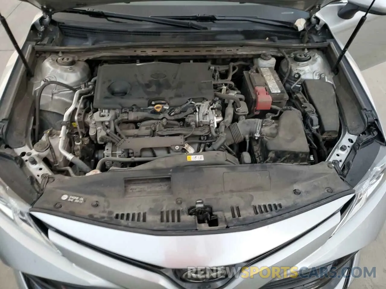 11 fotografías del automóvil dañado 4T1B11HK1KU826025 TOYOTA CAMRY 2019