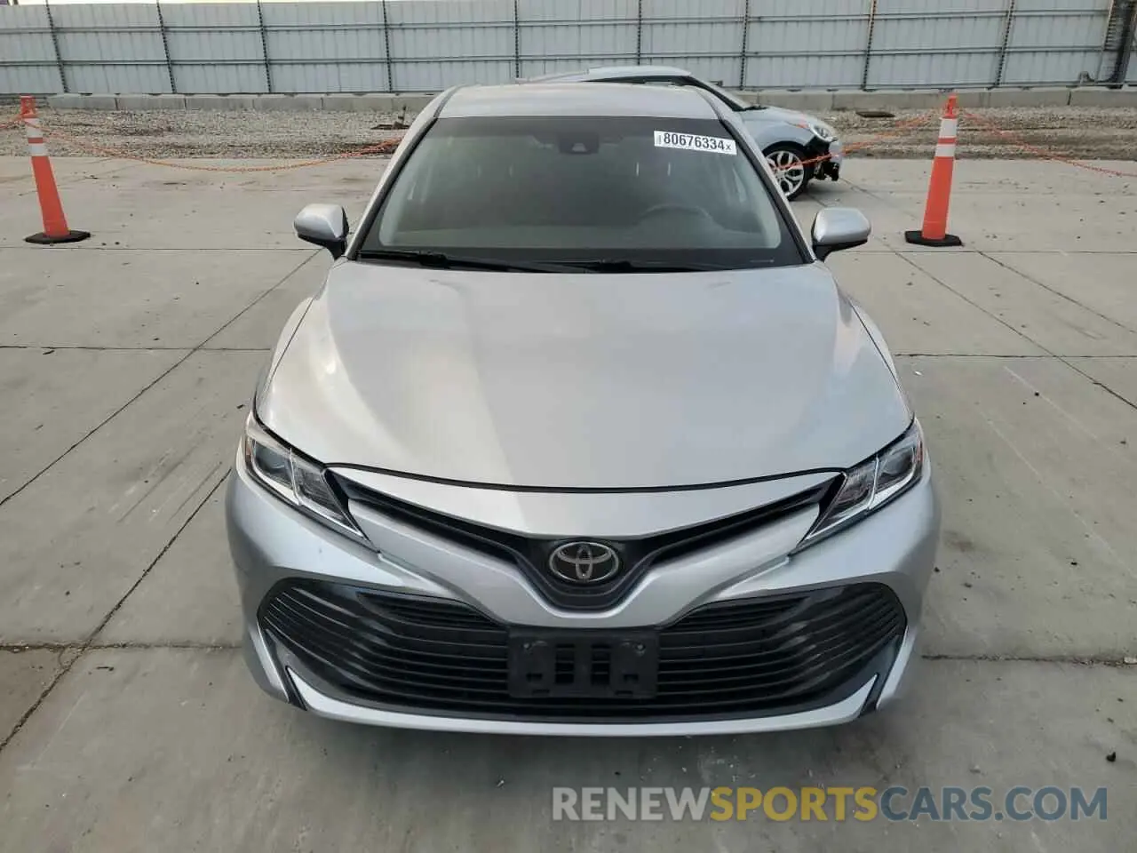 5 fotografías del automóvil dañado 4T1B11HK1KU826025 TOYOTA CAMRY 2019
