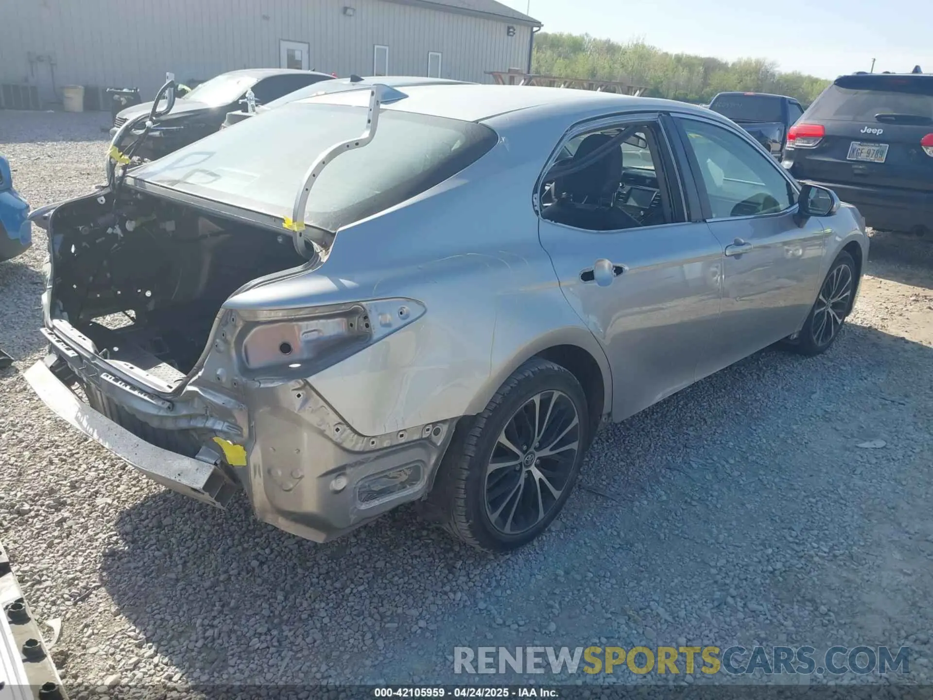 4 fotografías del automóvil dañado 4T1B11HK1KU827577 TOYOTA CAMRY 2019