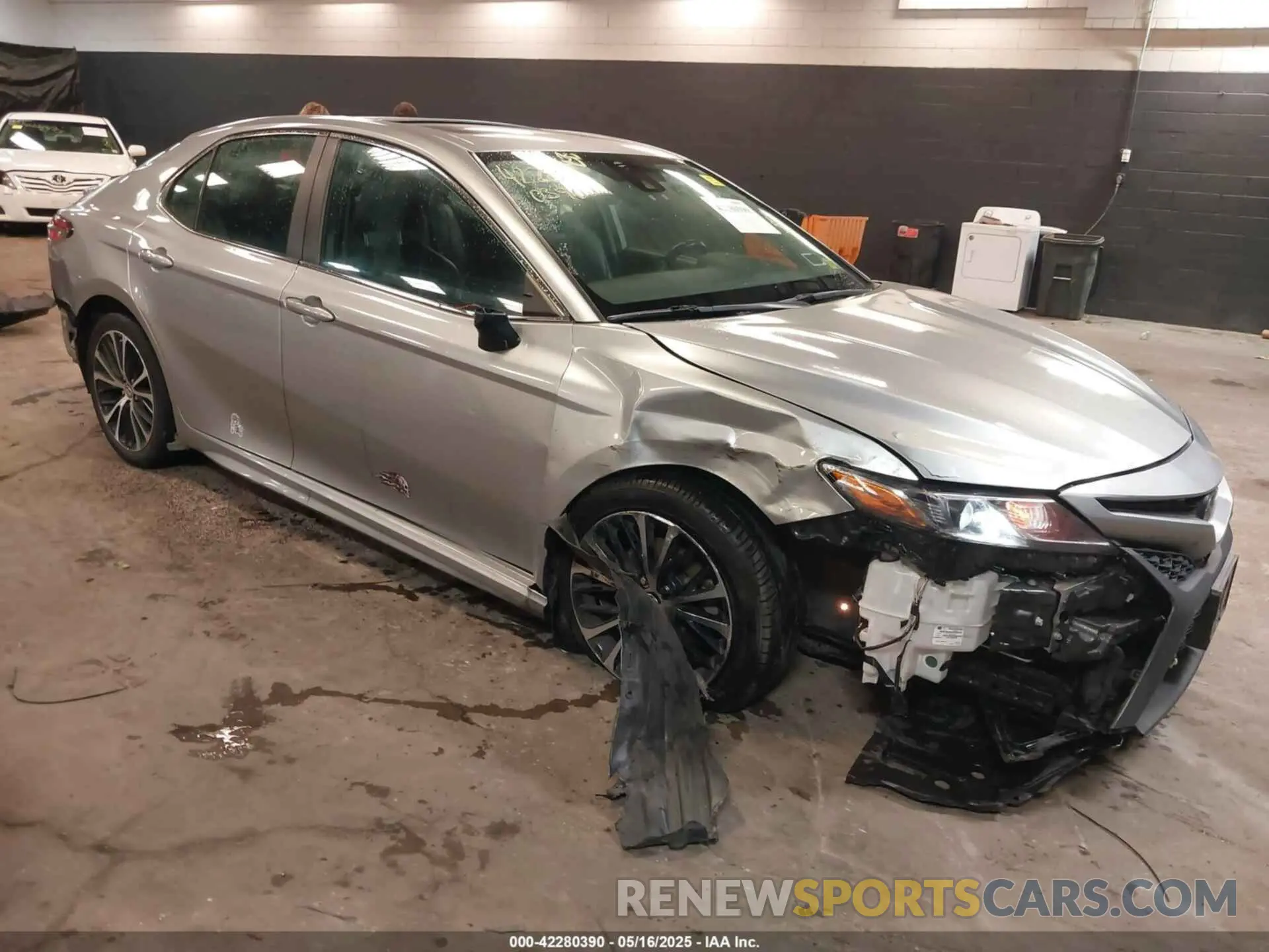 1 fotografías del automóvil dañado 4T1B11HK1KU834643 TOYOTA CAMRY 2019