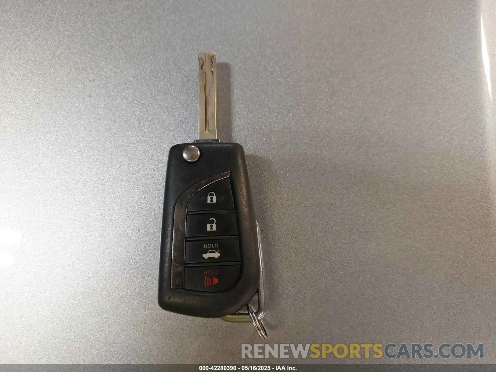 11 fotografías del automóvil dañado 4T1B11HK1KU834643 TOYOTA CAMRY 2019