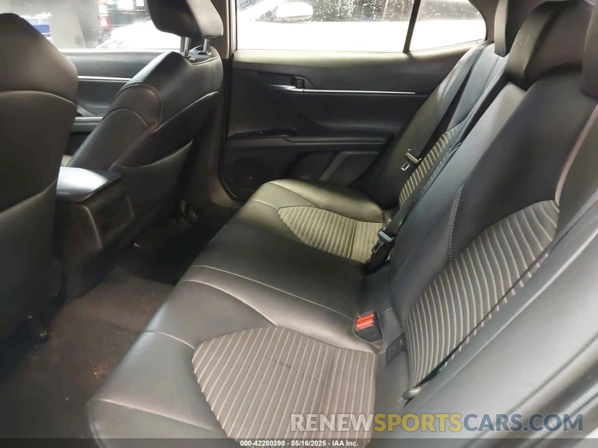 8 fotografías del automóvil dañado 4T1B11HK1KU834643 TOYOTA CAMRY 2019