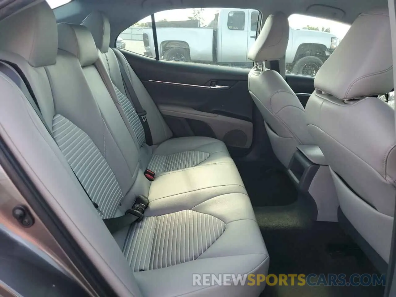 10 fotografías del automóvil dañado 4T1B11HK1KU838580 TOYOTA CAMRY 2019