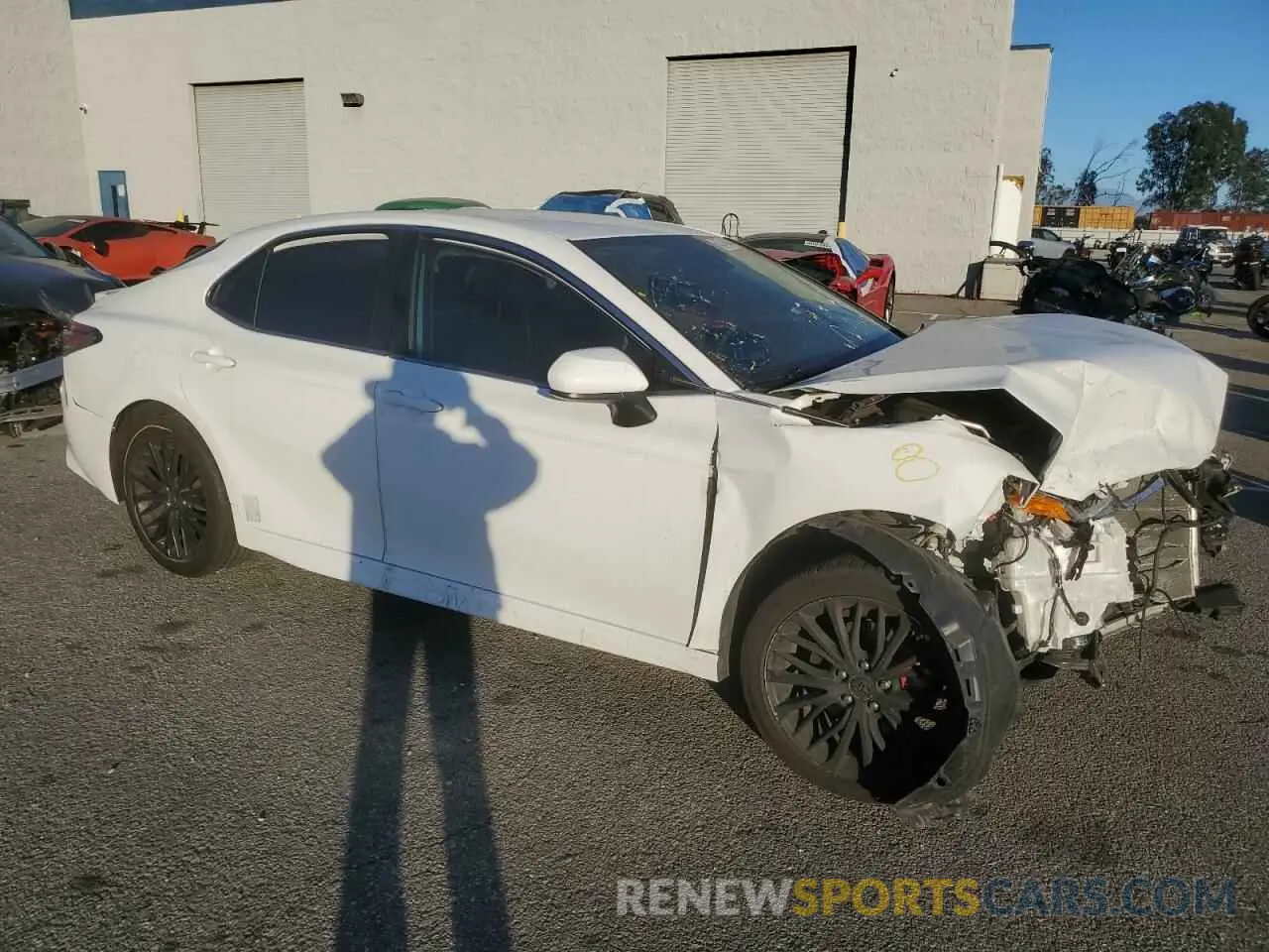 4 fotografías del automóvil dañado 4T1B11HK1KU851829 TOYOTA CAMRY 2019