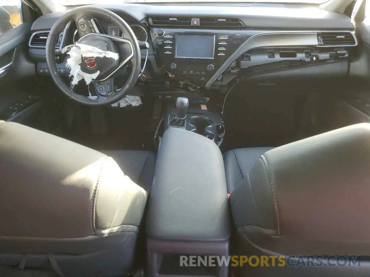 8 fotografías del automóvil dañado 4T1B11HK1KU851829 TOYOTA CAMRY 2019