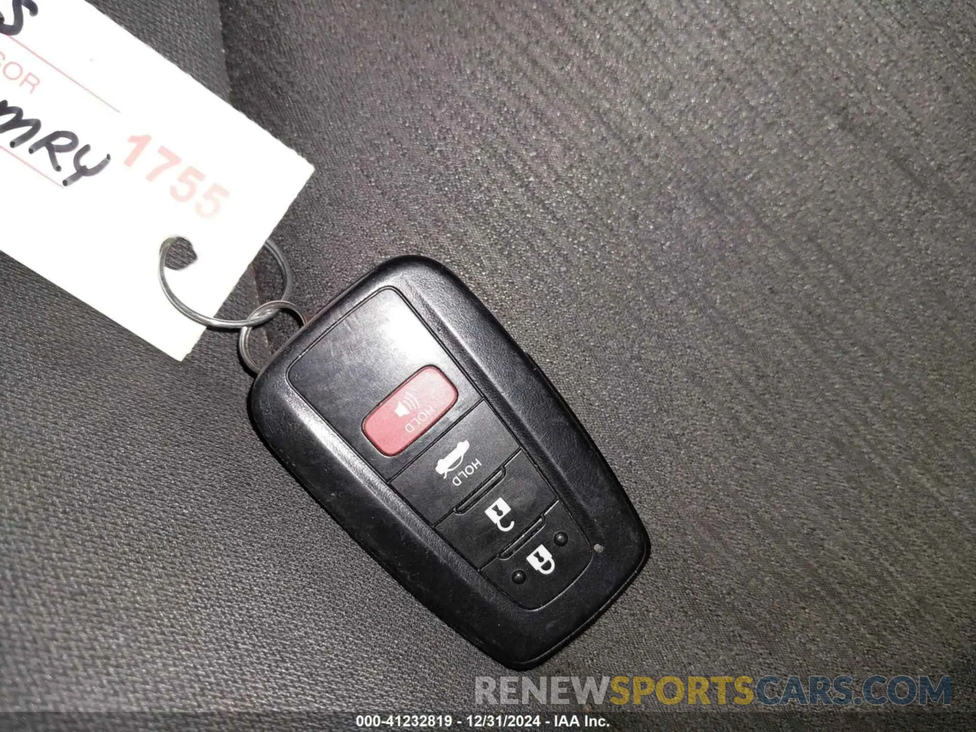 11 fotografías del automóvil dañado 4T1B11HK1KU855671 TOYOTA CAMRY 2019