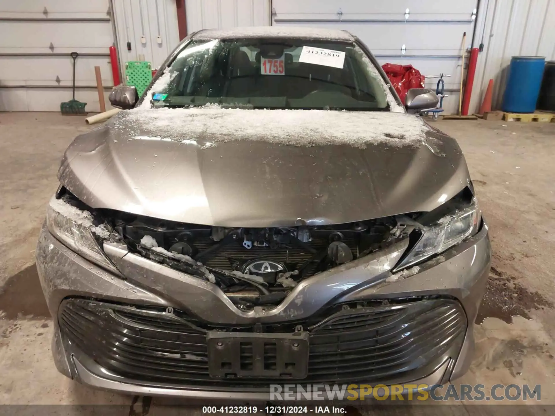 12 fotografías del automóvil dañado 4T1B11HK1KU855671 TOYOTA CAMRY 2019