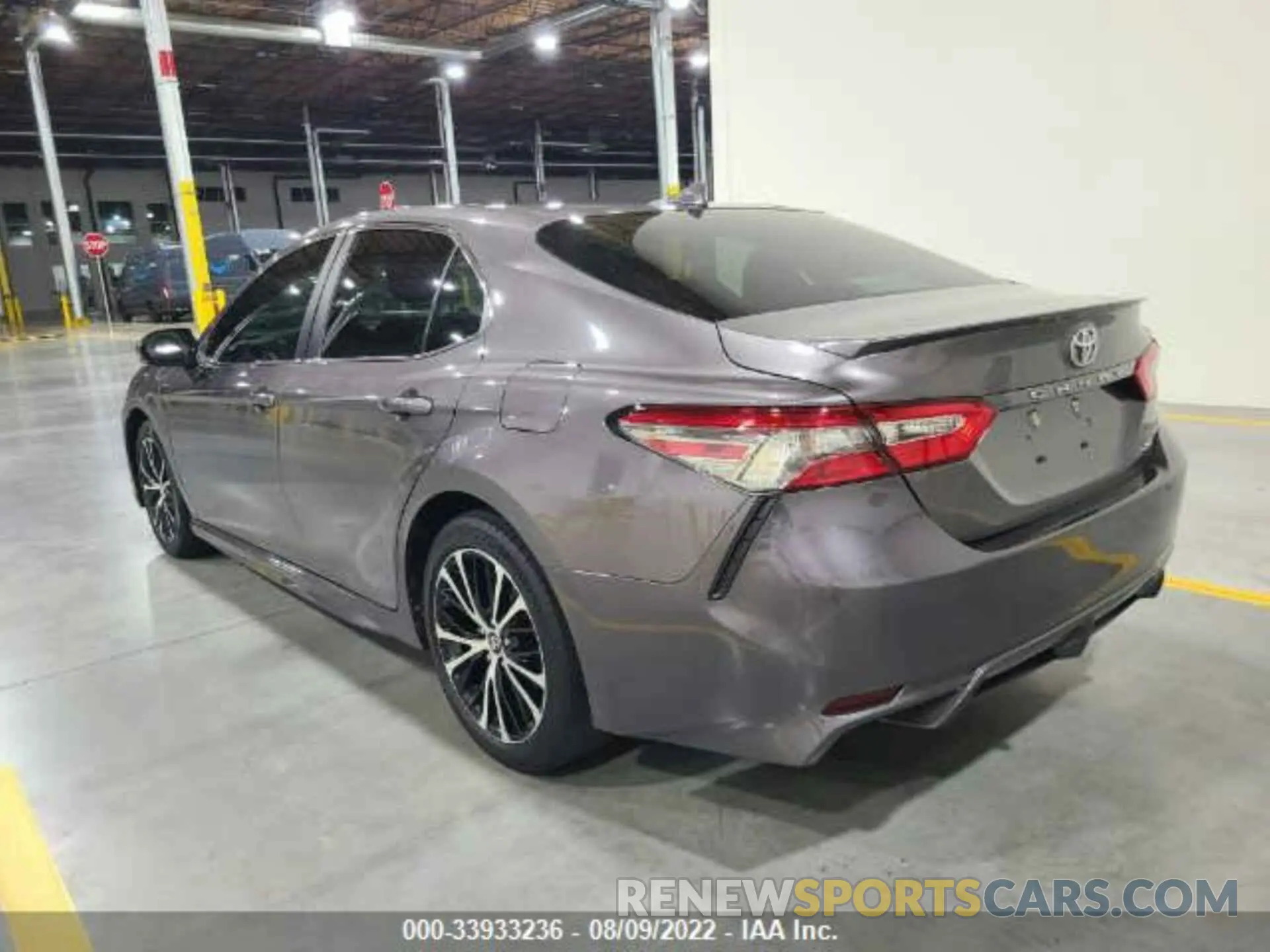 3 fotografías del automóvil dañado 4T1B11HK2K4272218 TOYOTA CAMRY 2019