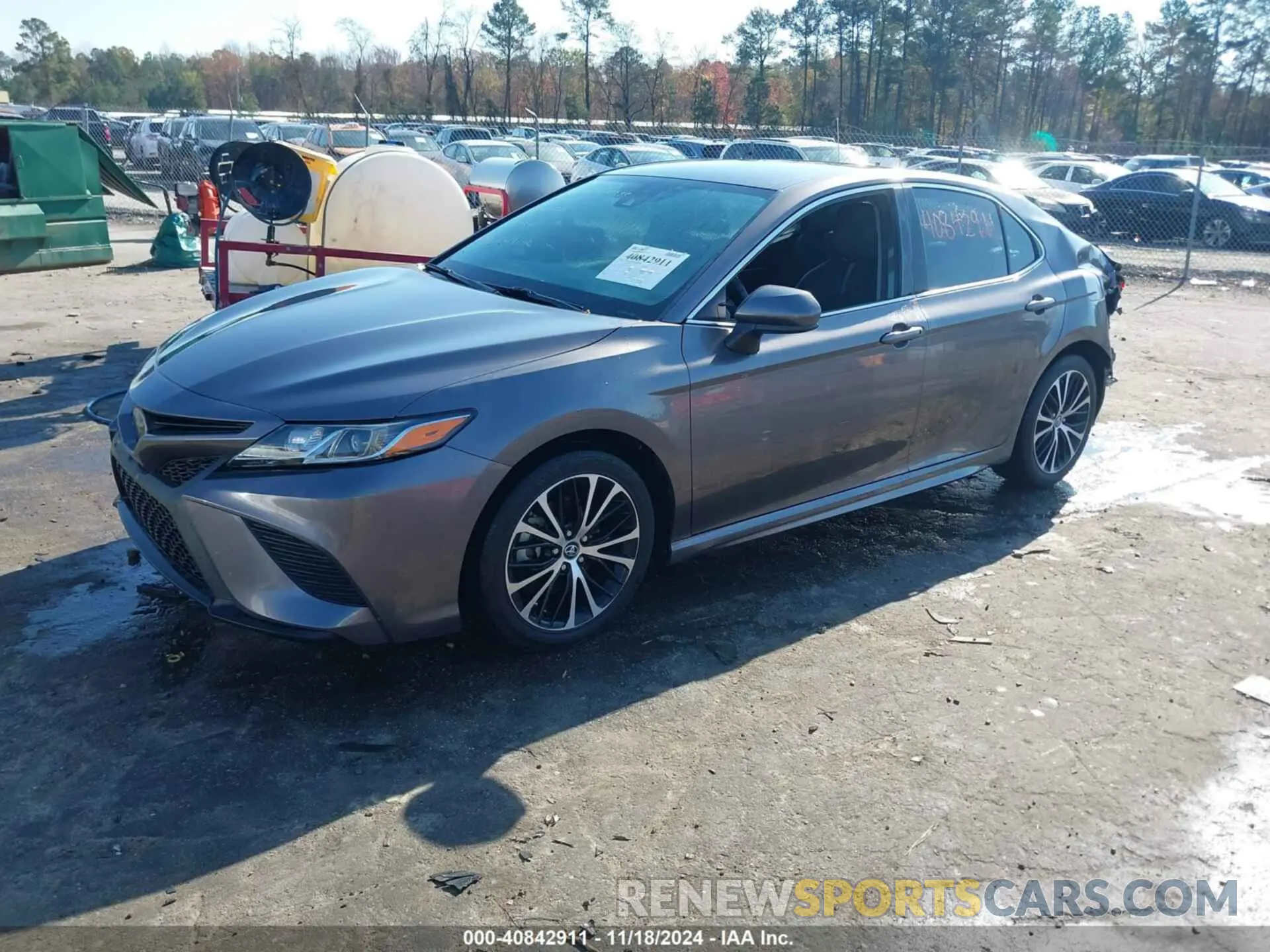 2 fotografías del automóvil dañado 4T1B11HK2KU160499 TOYOTA CAMRY 2019