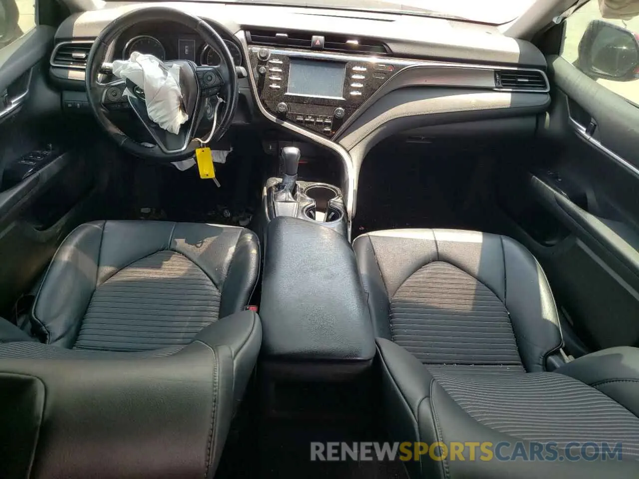 8 fotografías del automóvil dañado 4T1B11HK2KU160891 TOYOTA CAMRY 2019