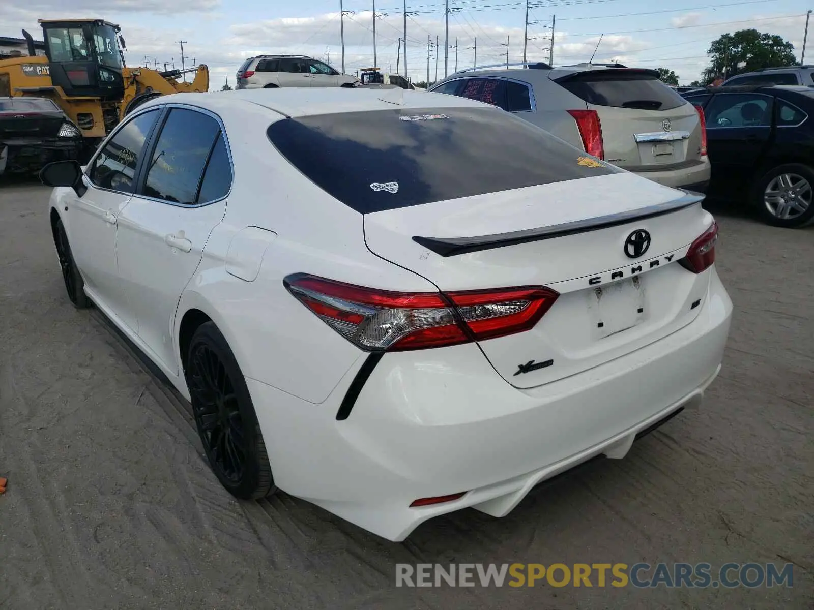 3 fotografías del automóvil dañado 4T1B11HK2KU162656 TOYOTA CAMRY 2019