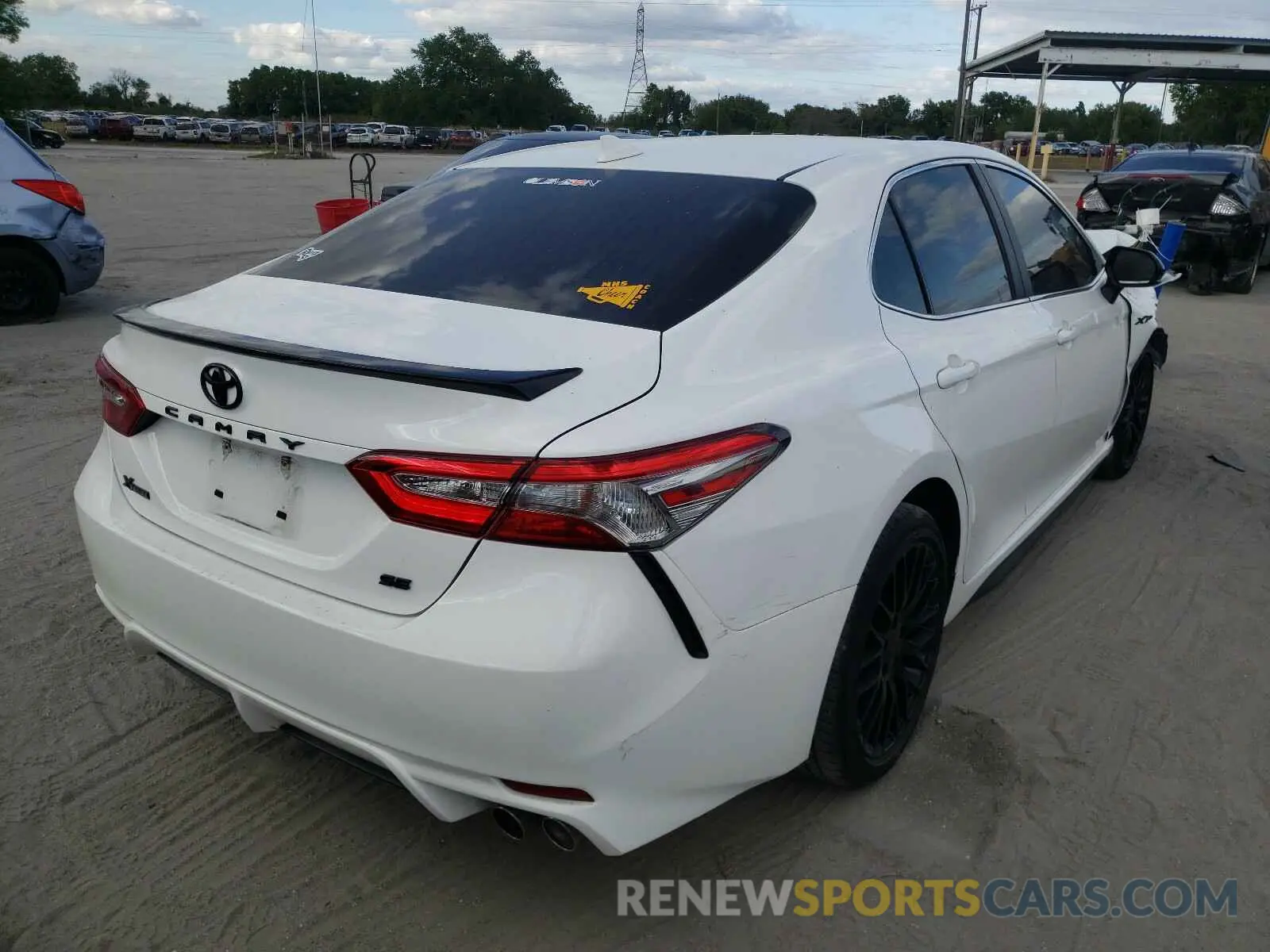 4 fotografías del automóvil dañado 4T1B11HK2KU162656 TOYOTA CAMRY 2019