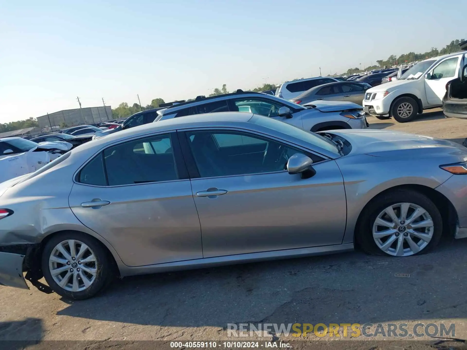 14 fotografías del automóvil dañado 4T1B11HK2KU165105 TOYOTA CAMRY 2019