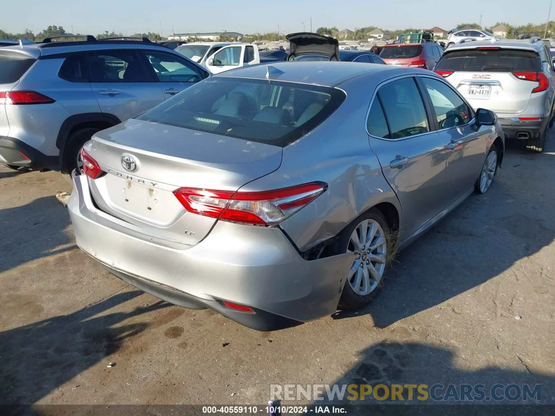 4 fotografías del automóvil dañado 4T1B11HK2KU165105 TOYOTA CAMRY 2019