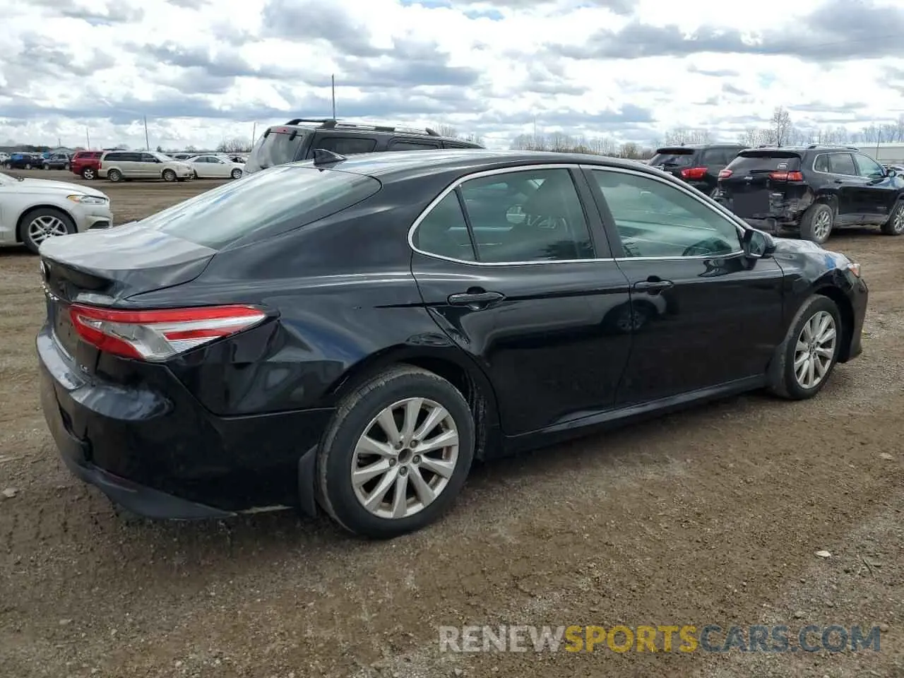3 fotografías del automóvil dañado 4T1B11HK2KU171616 TOYOTA CAMRY 2019
