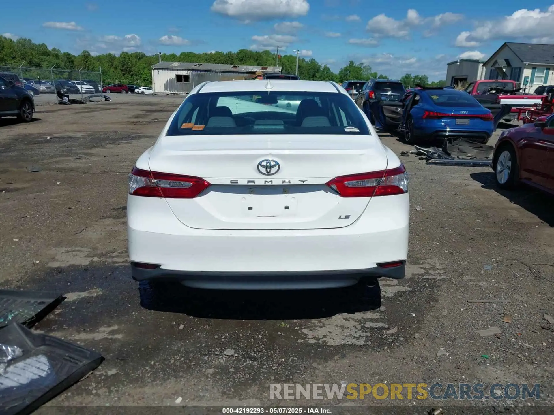 16 fotografías del automóvil dañado 4T1B11HK2KU187475 TOYOTA CAMRY 2019
