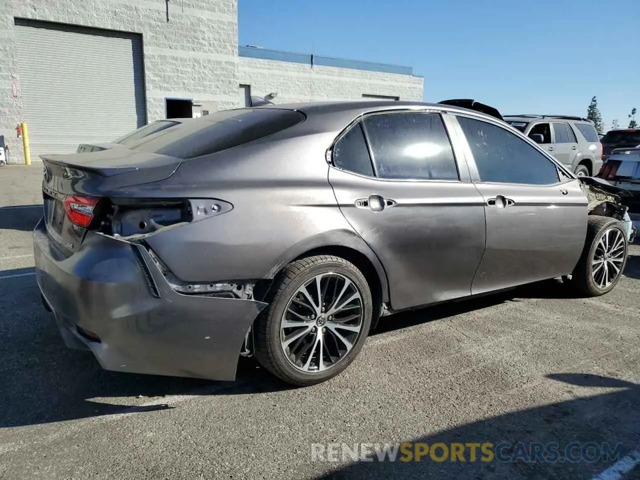 3 fotografías del automóvil dañado 4T1B11HK2KU190098 TOYOTA CAMRY 2019