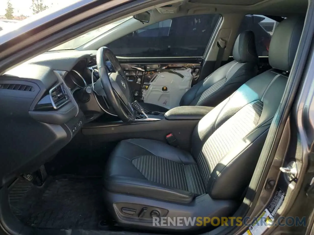 7 fotografías del automóvil dañado 4T1B11HK2KU190098 TOYOTA CAMRY 2019