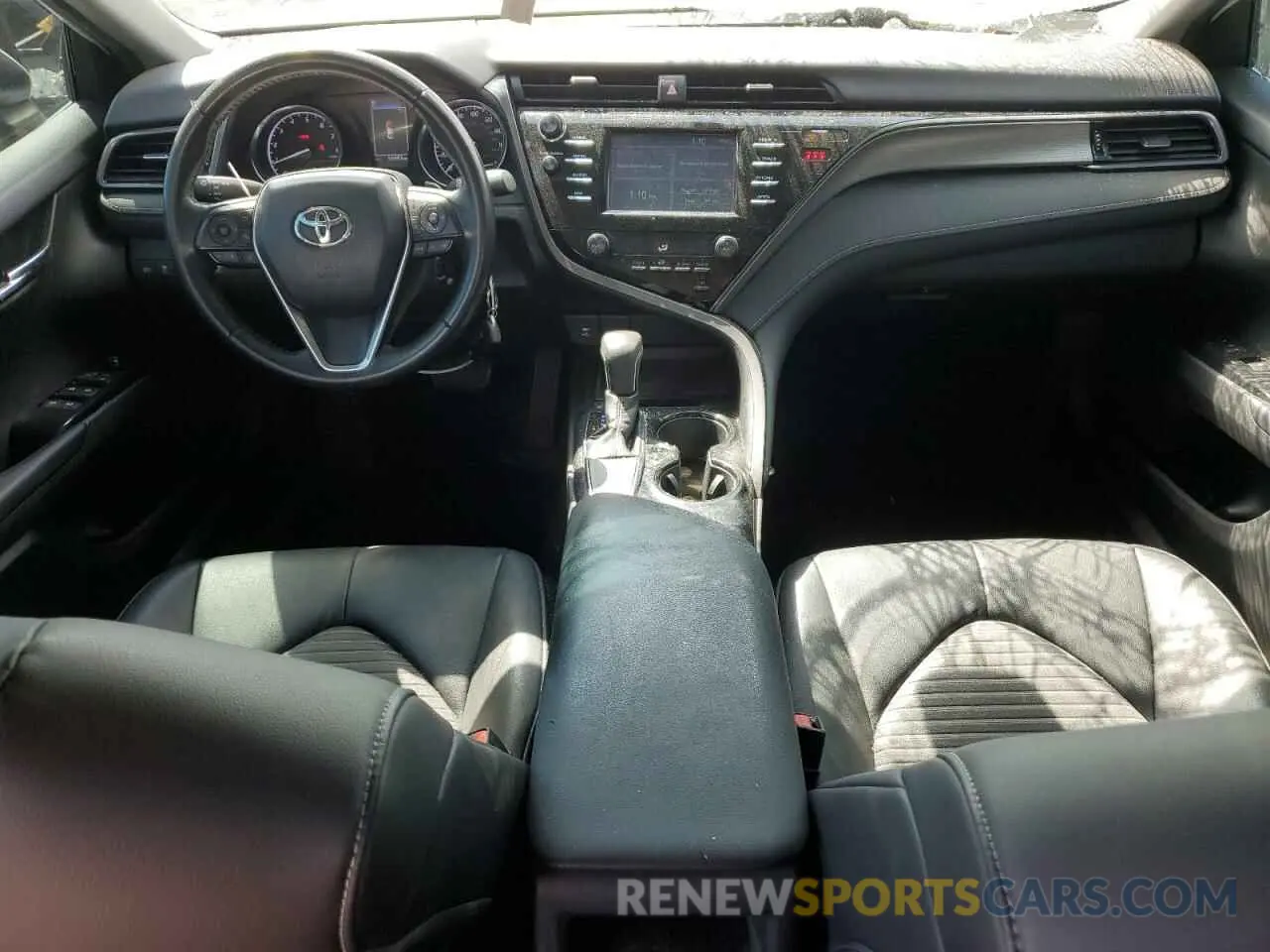 8 fotografías del automóvil dañado 4T1B11HK2KU191929 TOYOTA CAMRY 2019