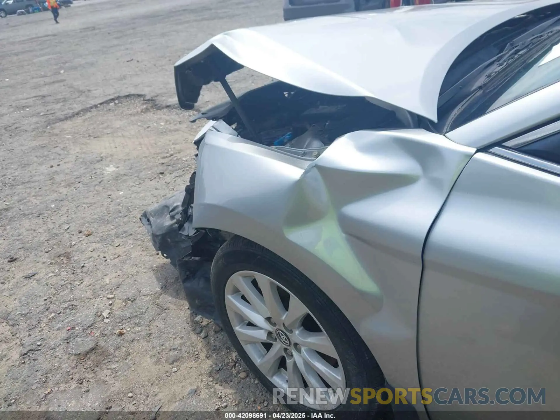 18 fotografías del automóvil dañado 4T1B11HK2KU198783 TOYOTA CAMRY 2019