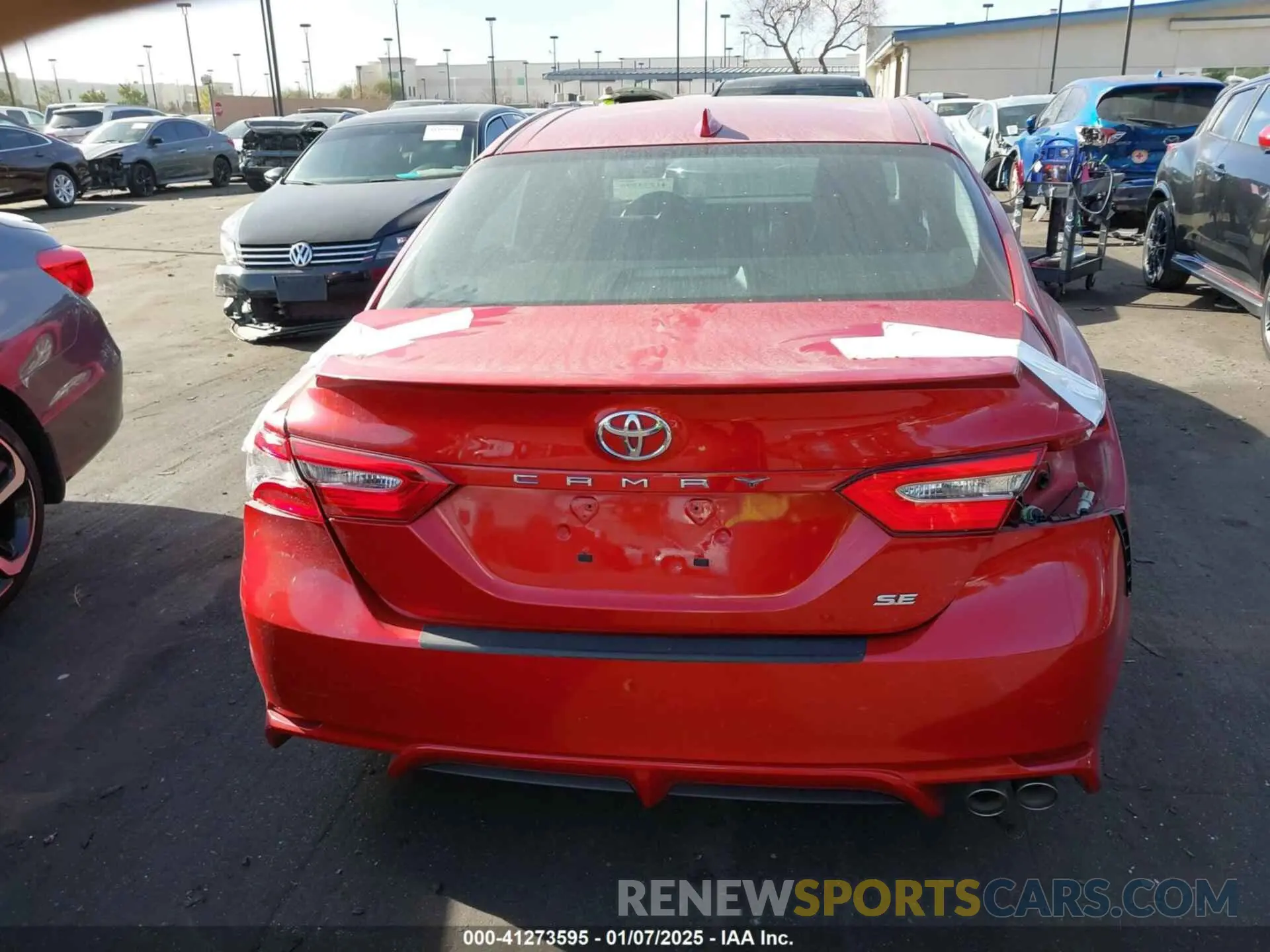 16 fotografías del automóvil dañado 4T1B11HK2KU201567 TOYOTA CAMRY 2019