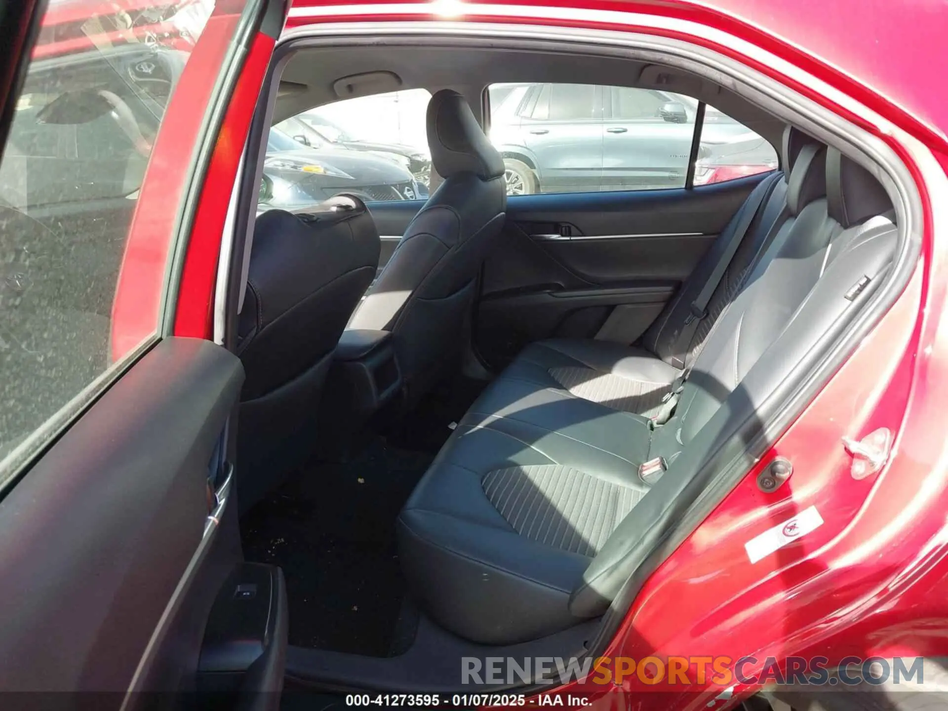 8 fotografías del automóvil dañado 4T1B11HK2KU201567 TOYOTA CAMRY 2019