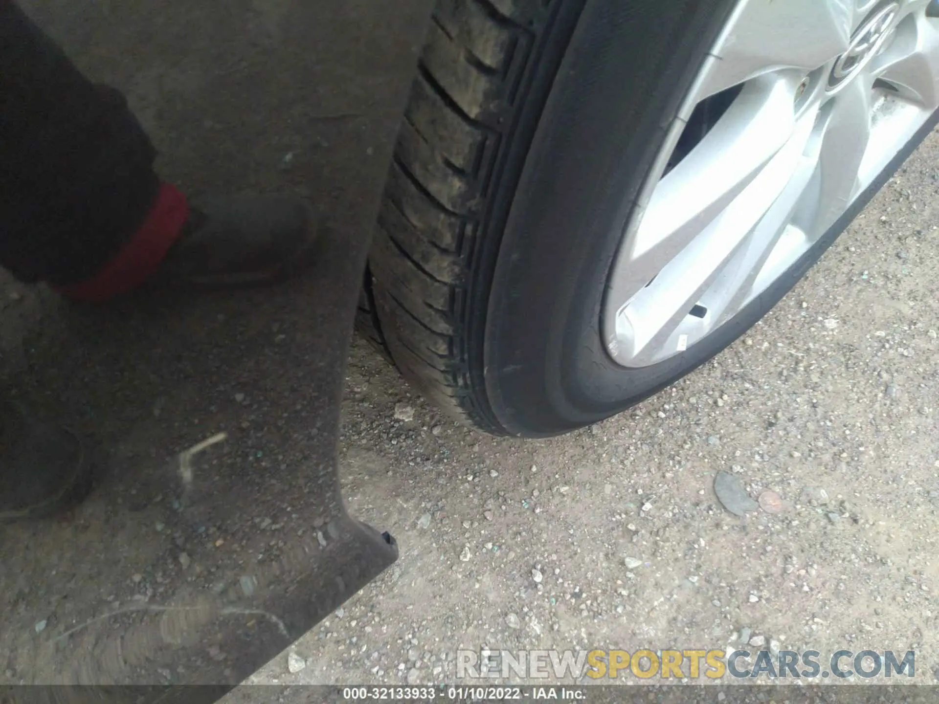 12 fotografías del automóvil dañado 4T1B11HK2KU201584 TOYOTA CAMRY 2019