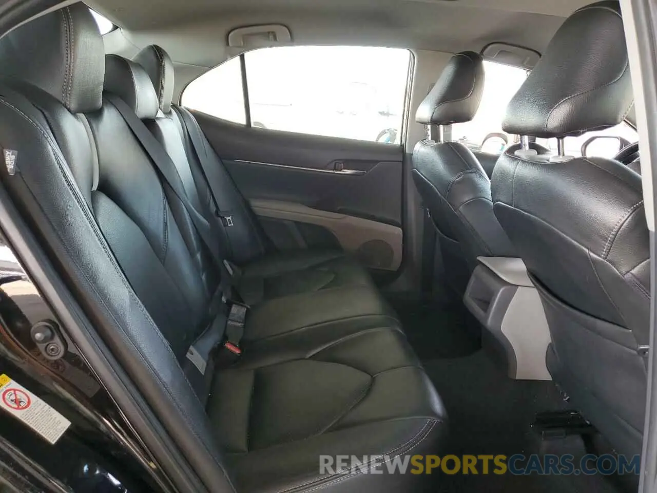 11 fotografías del automóvil dañado 4T1B11HK2KU222161 TOYOTA CAMRY 2019