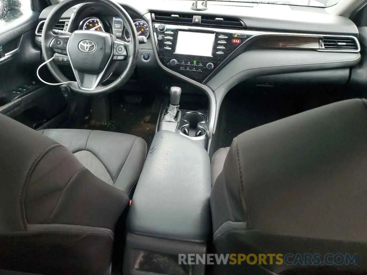 8 fotografías del automóvil dañado 4T1B11HK2KU222936 TOYOTA CAMRY 2019