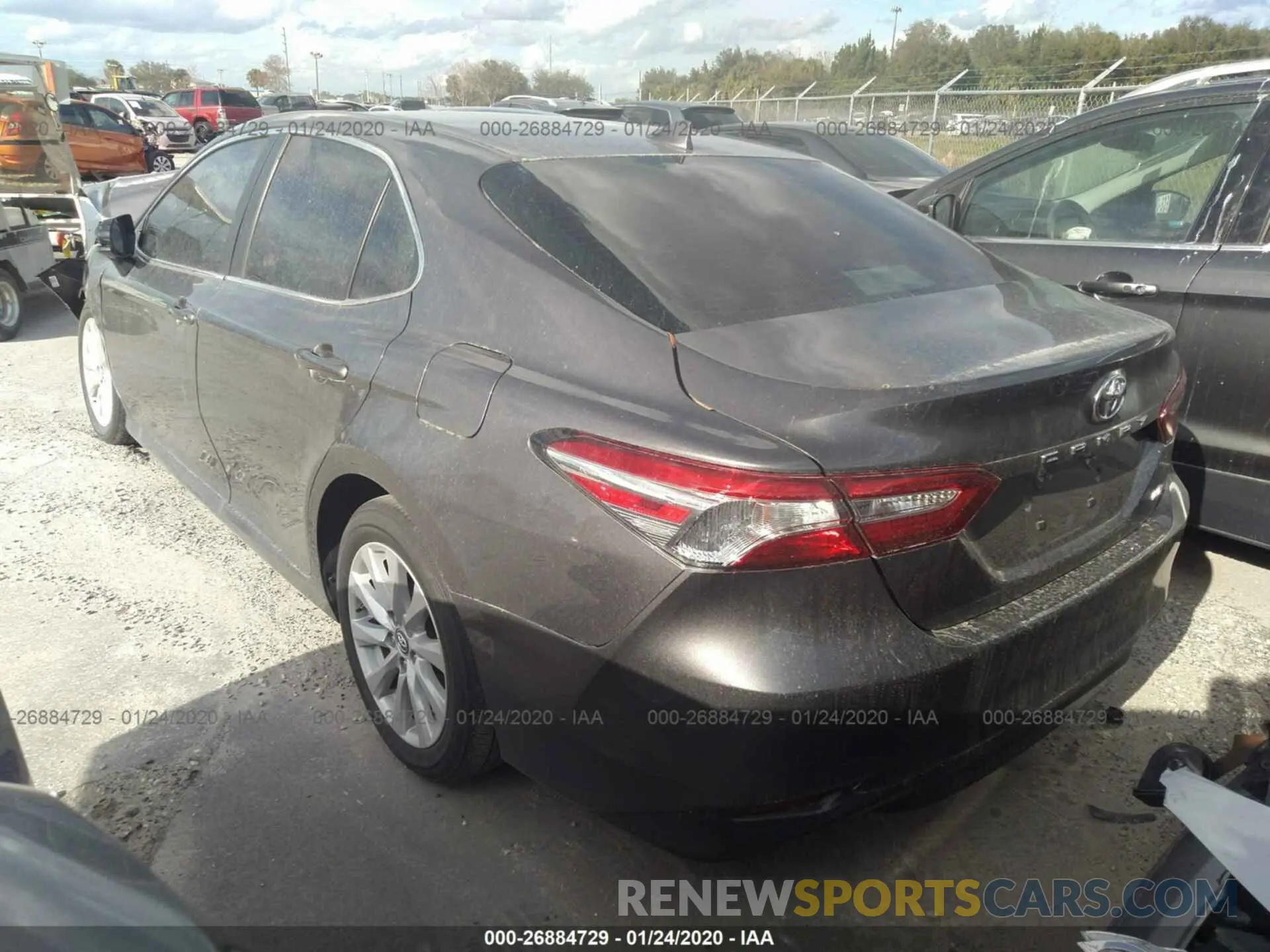 3 fotografías del automóvil dañado 4T1B11HK2KU224654 TOYOTA CAMRY 2019