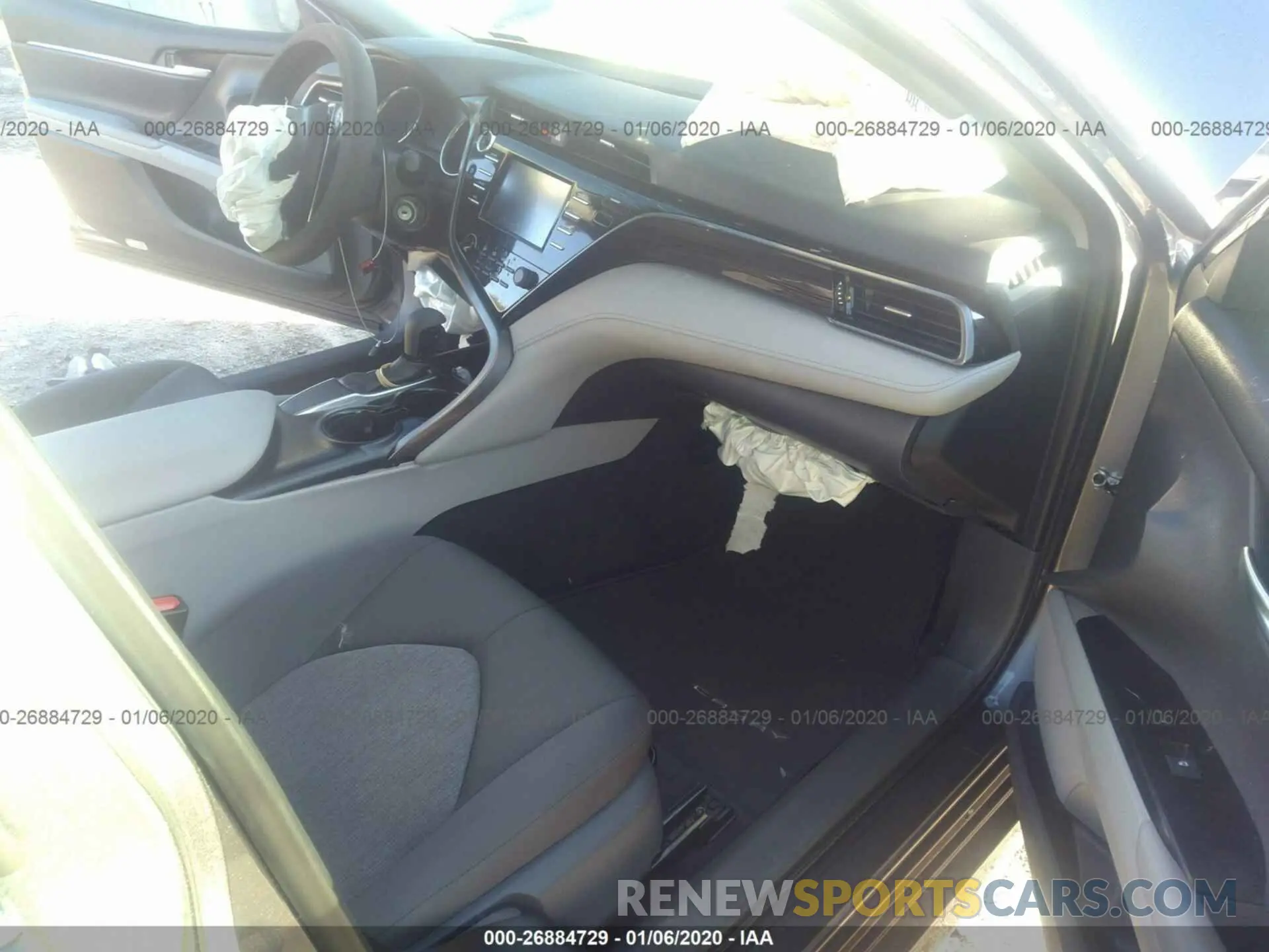 5 fotografías del automóvil dañado 4T1B11HK2KU224654 TOYOTA CAMRY 2019