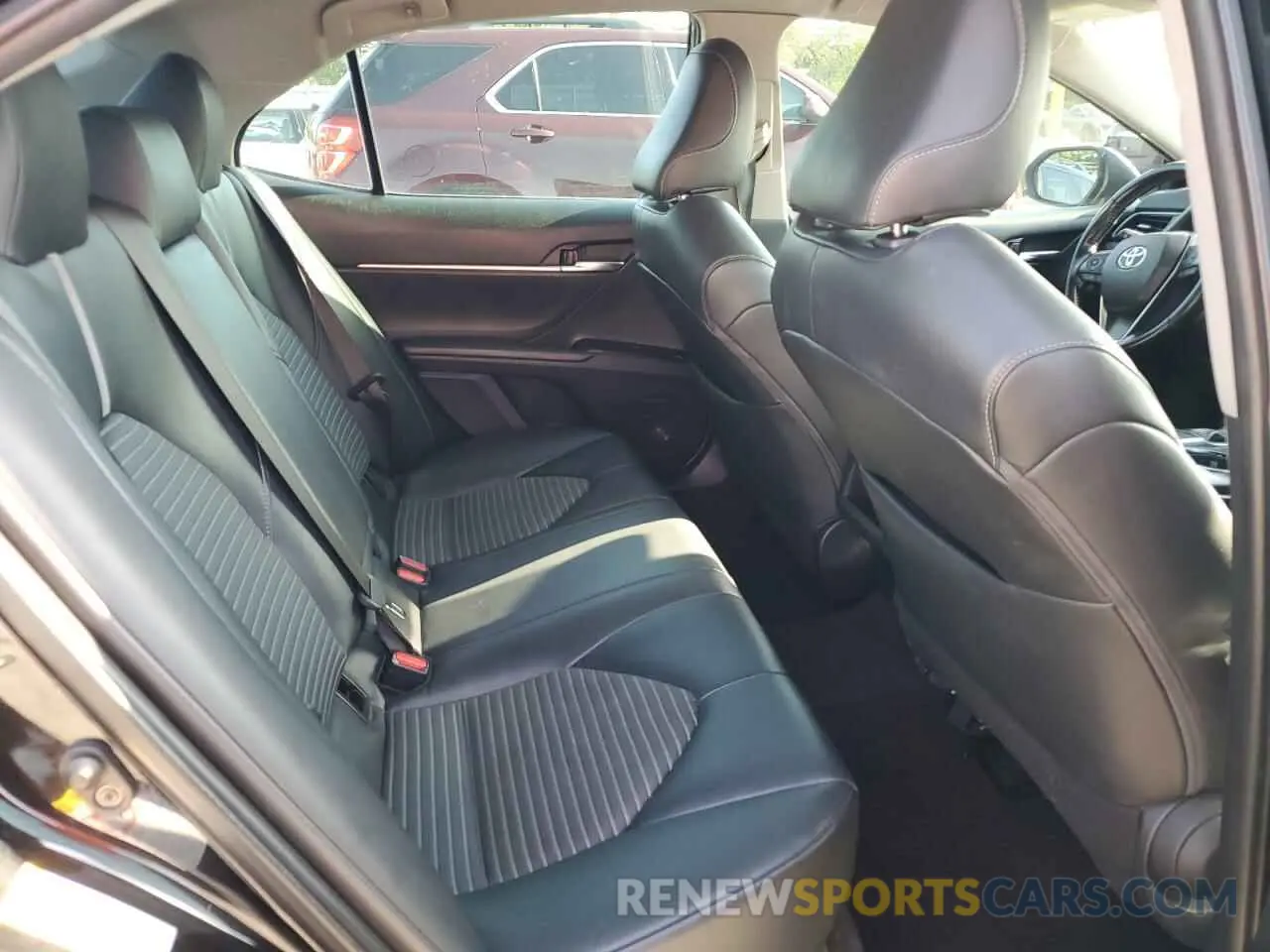10 fotografías del automóvil dañado 4T1B11HK2KU225772 TOYOTA CAMRY 2019