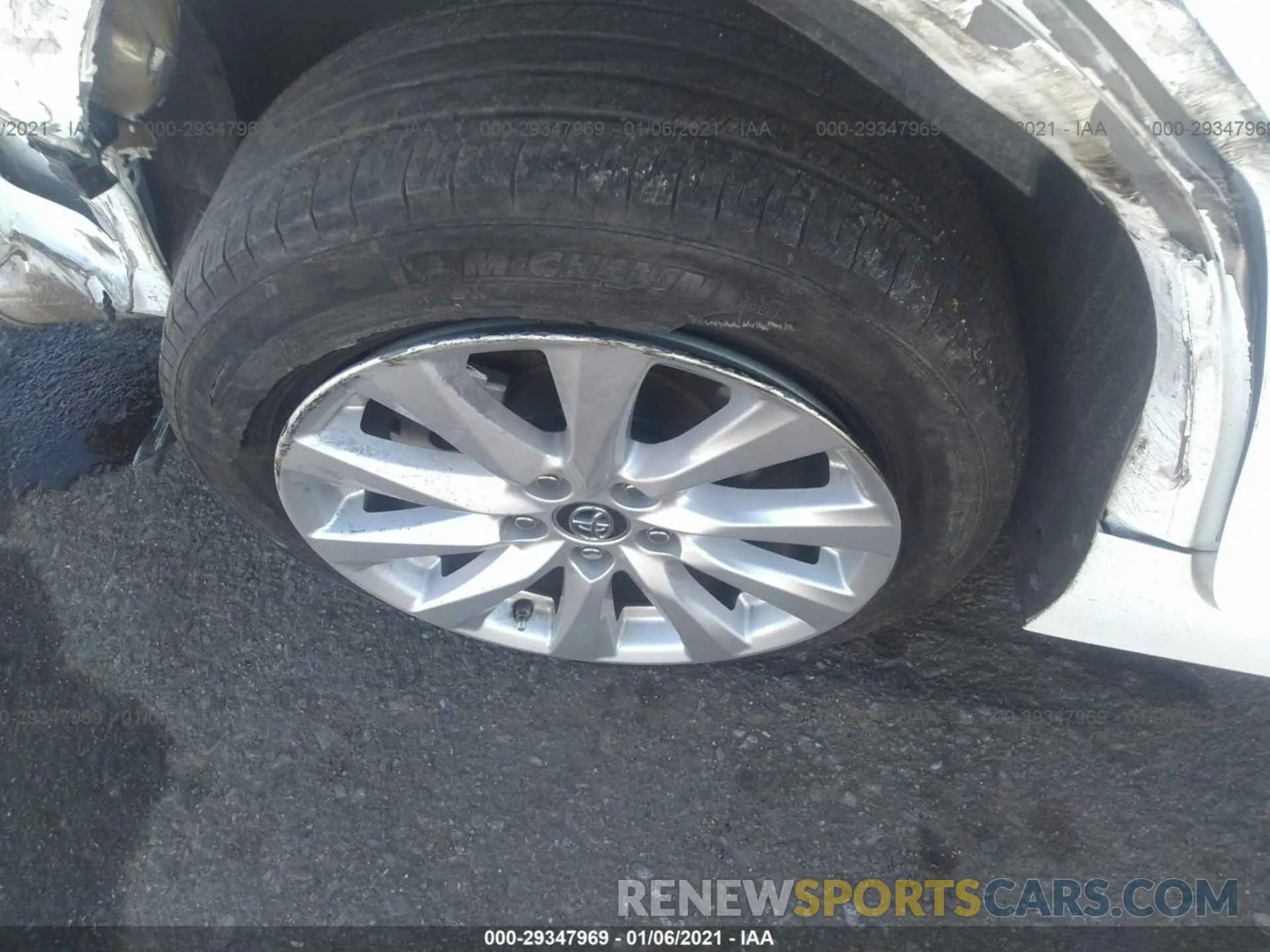 15 fotografías del automóvil dañado 4T1B11HK2KU230437 TOYOTA CAMRY 2019