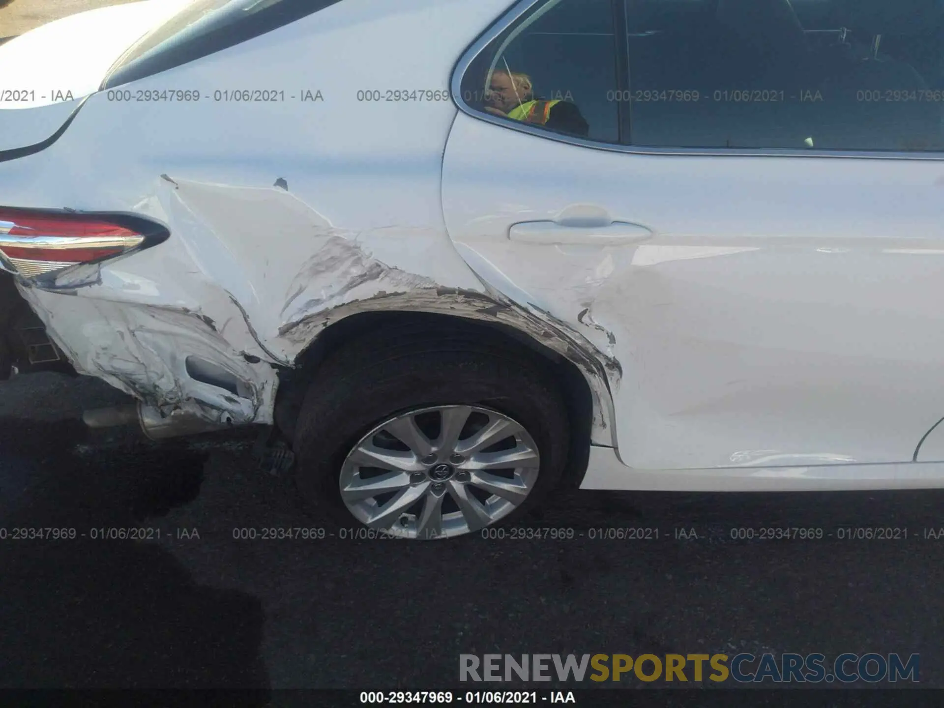 6 fotografías del automóvil dañado 4T1B11HK2KU230437 TOYOTA CAMRY 2019