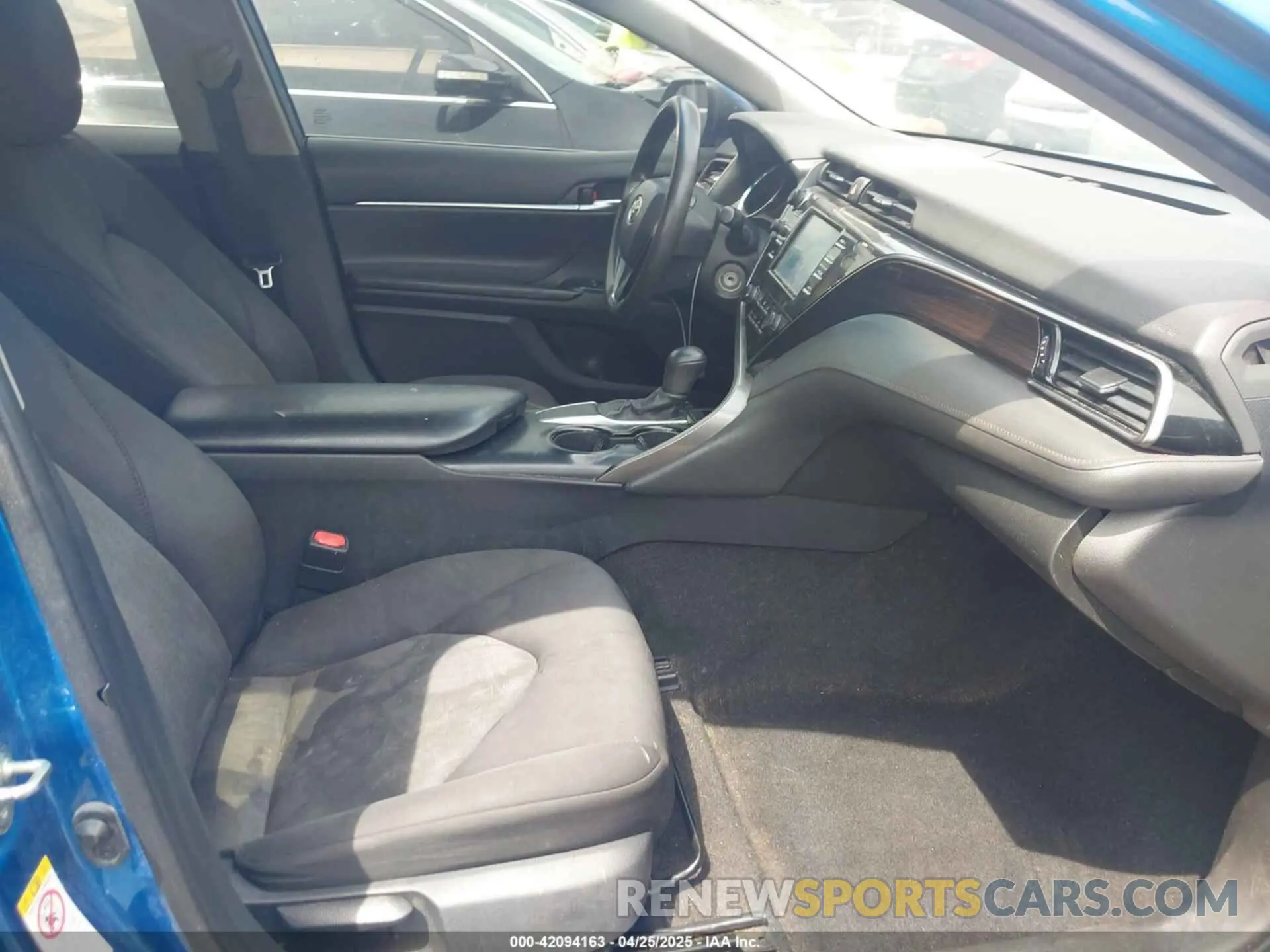 5 fotografías del automóvil dañado 4T1B11HK2KU238232 TOYOTA CAMRY 2019
