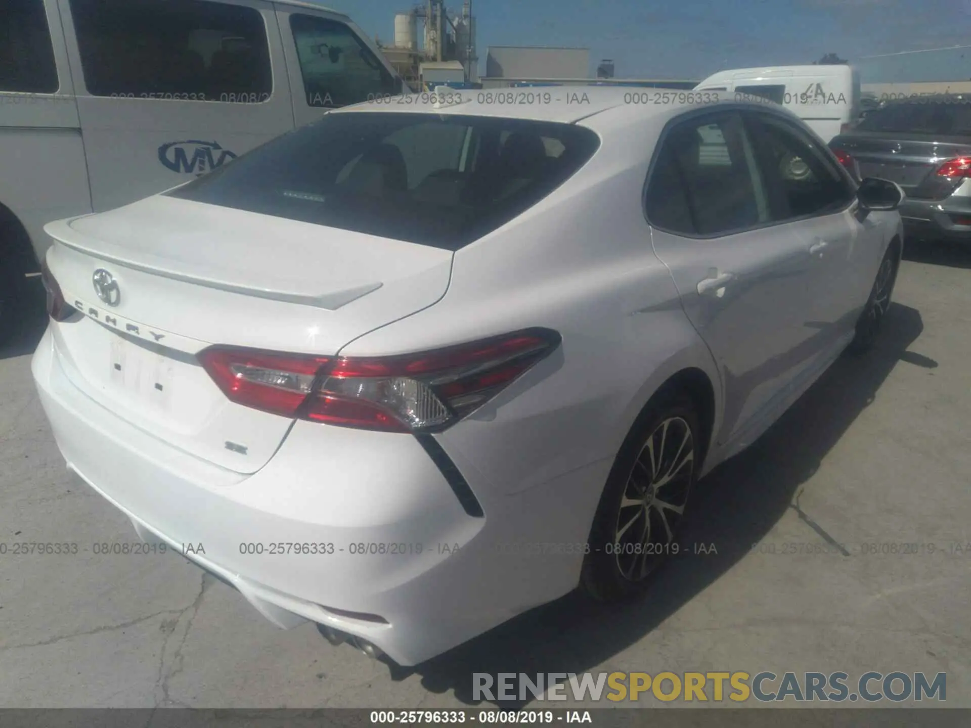4 fotografías del automóvil dañado 4T1B11HK2KU239753 TOYOTA CAMRY 2019
