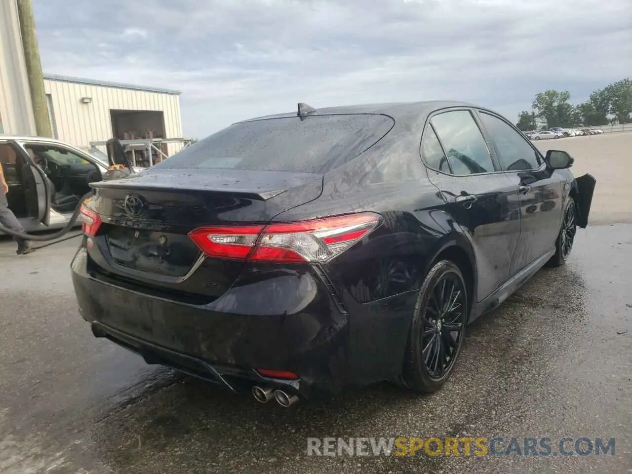 4 fotografías del automóvil dañado 4T1B11HK2KU249330 TOYOTA CAMRY 2019