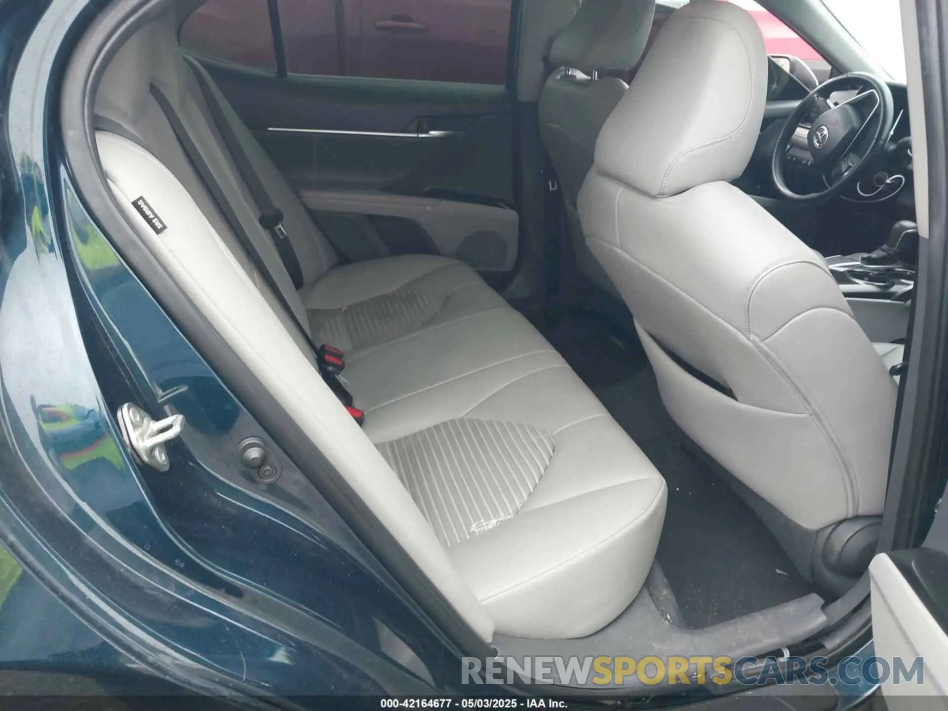 8 fotografías del automóvil dañado 4T1B11HK2KU263082 TOYOTA CAMRY 2019