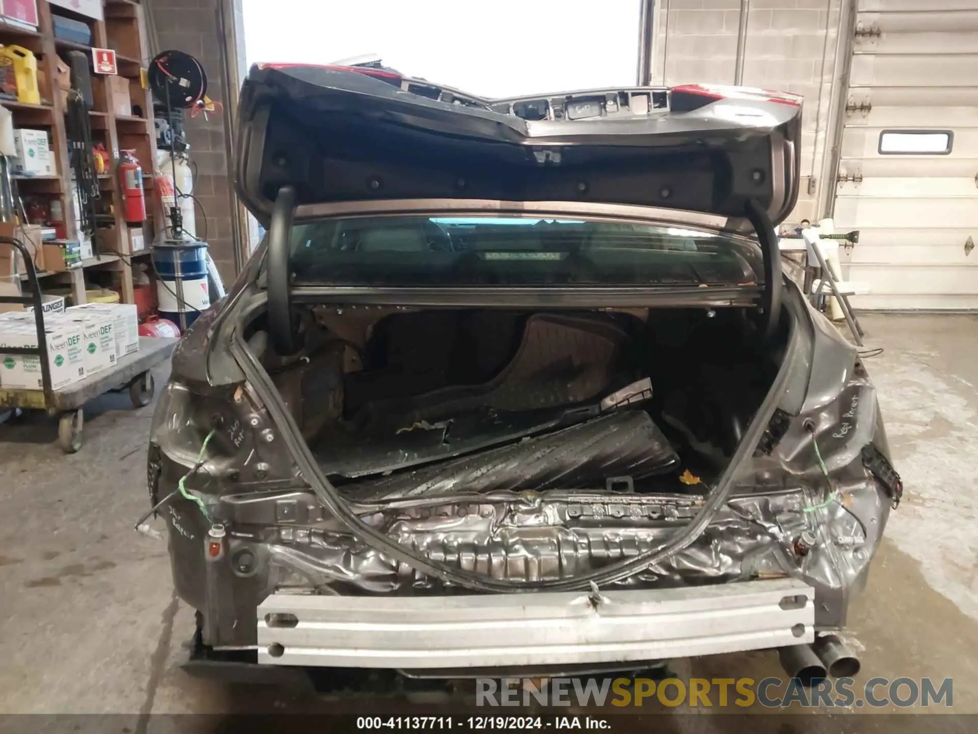 17 fotografías del automóvil dañado 4T1B11HK2KU279833 TOYOTA CAMRY 2019