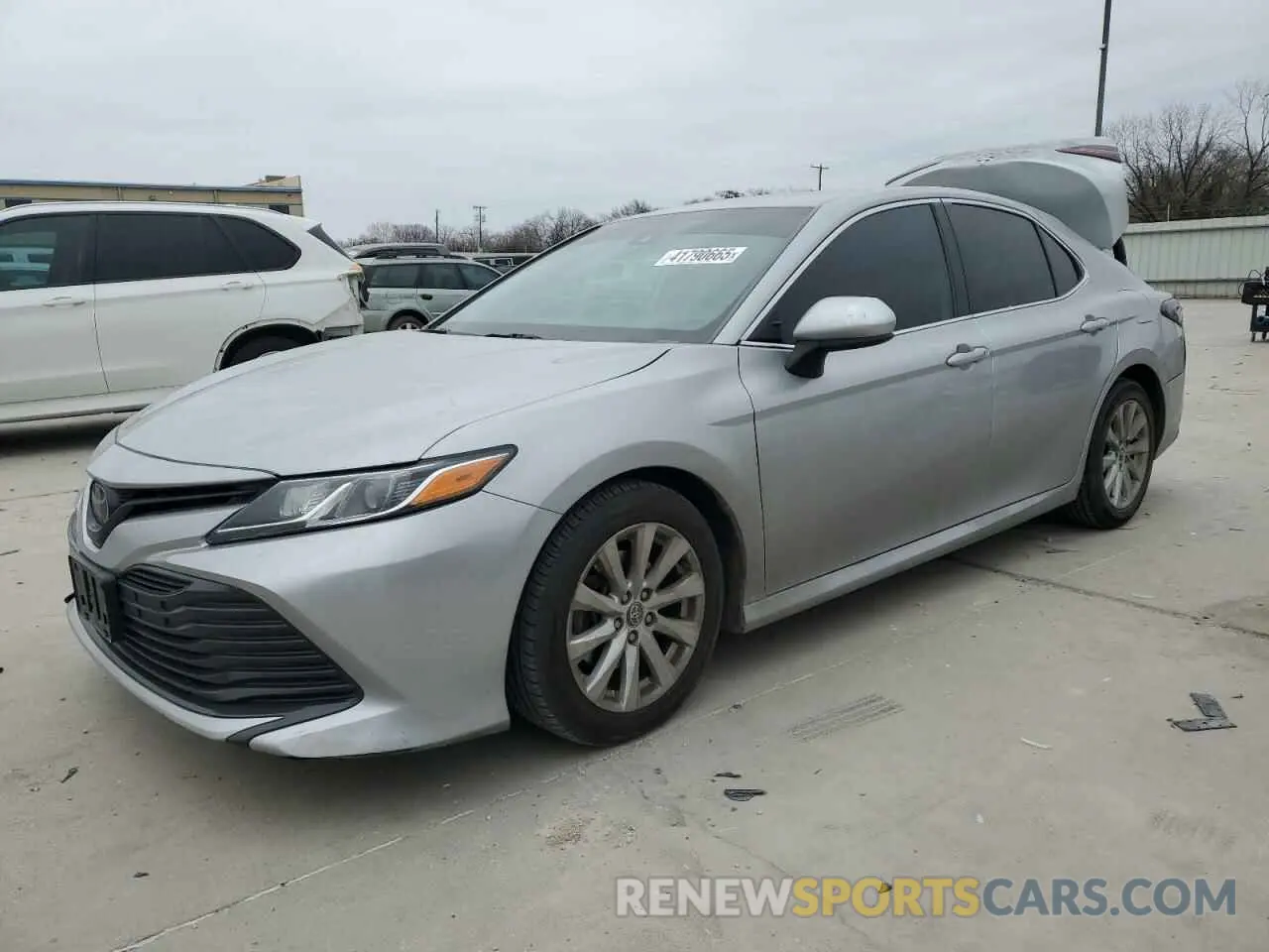 1 fotografías del automóvil dañado 4T1B11HK2KU680105 TOYOTA CAMRY 2019