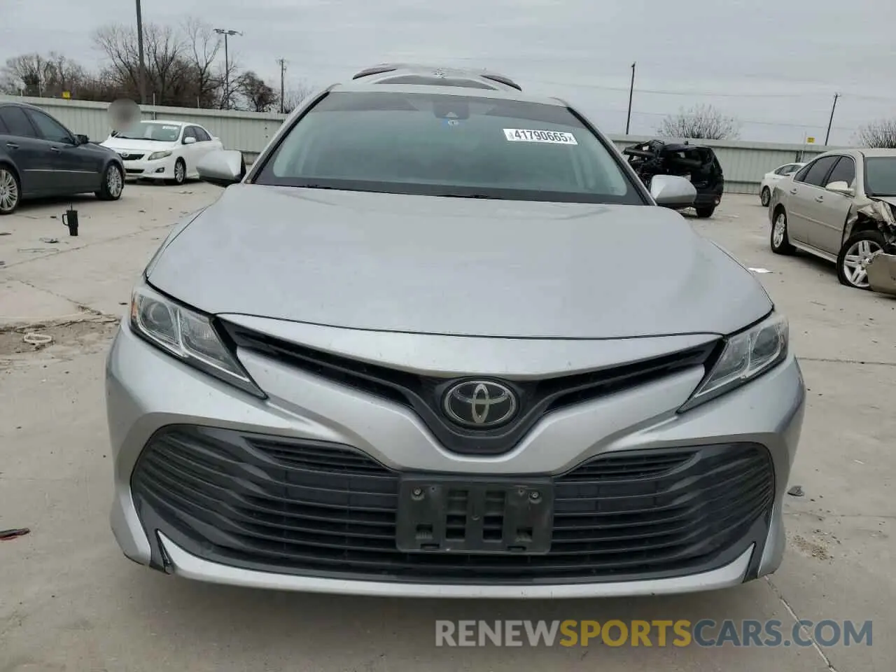 5 fotografías del automóvil dañado 4T1B11HK2KU680105 TOYOTA CAMRY 2019