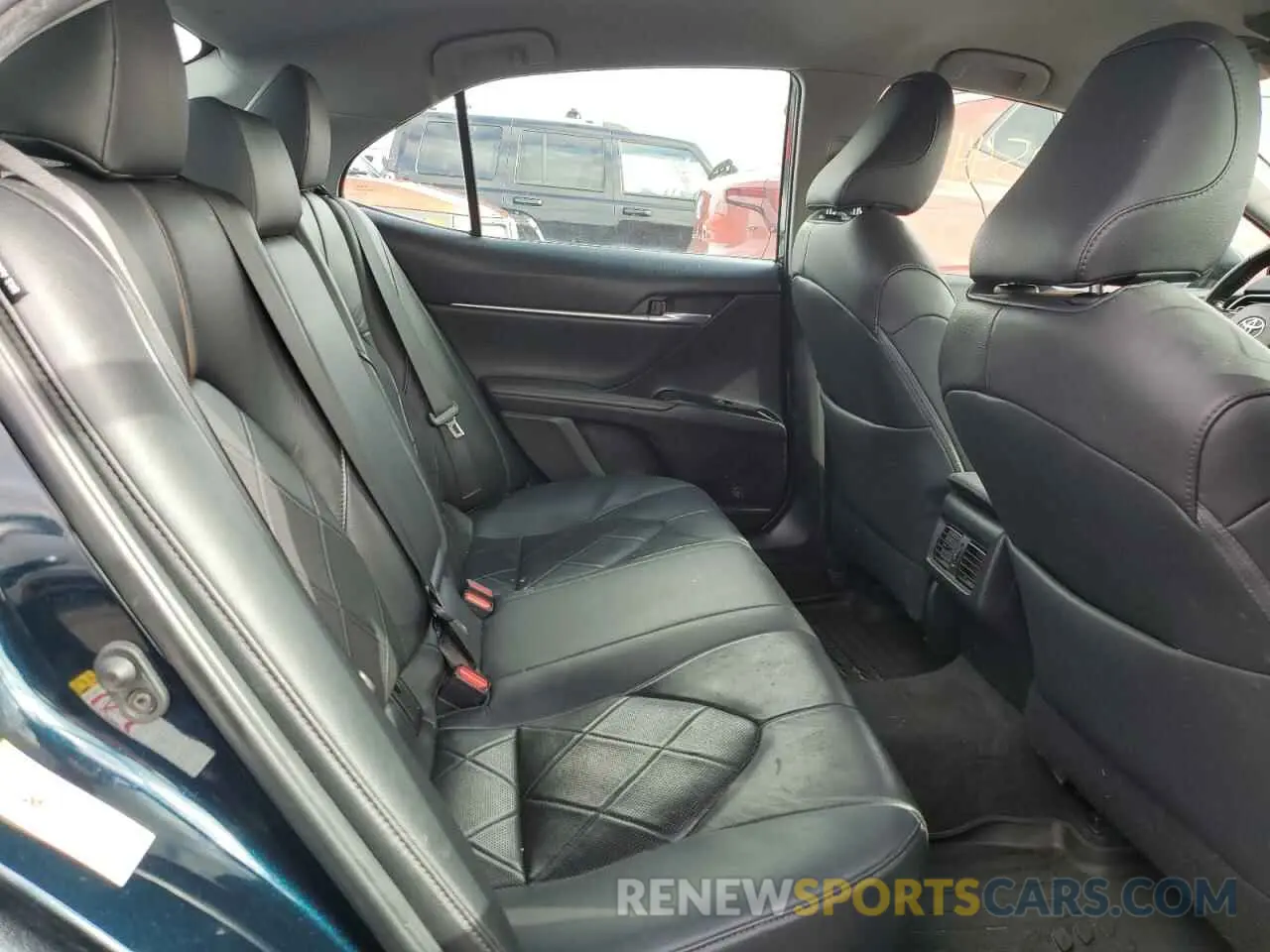 10 fotografías del automóvil dañado 4T1B11HK2KU681433 TOYOTA CAMRY 2019