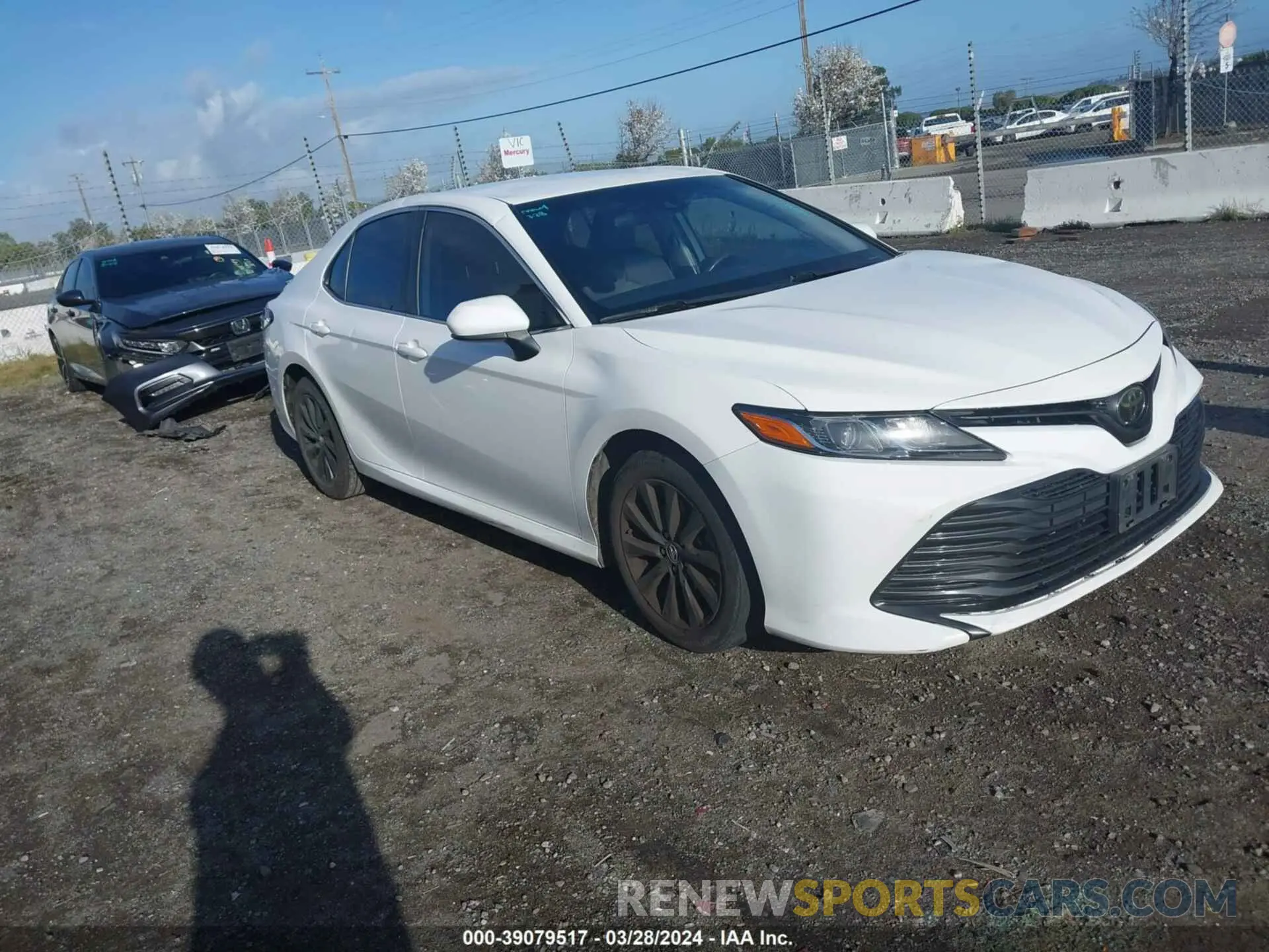 1 fotografías del automóvil dañado 4T1B11HK2KU695011 TOYOTA CAMRY 2019