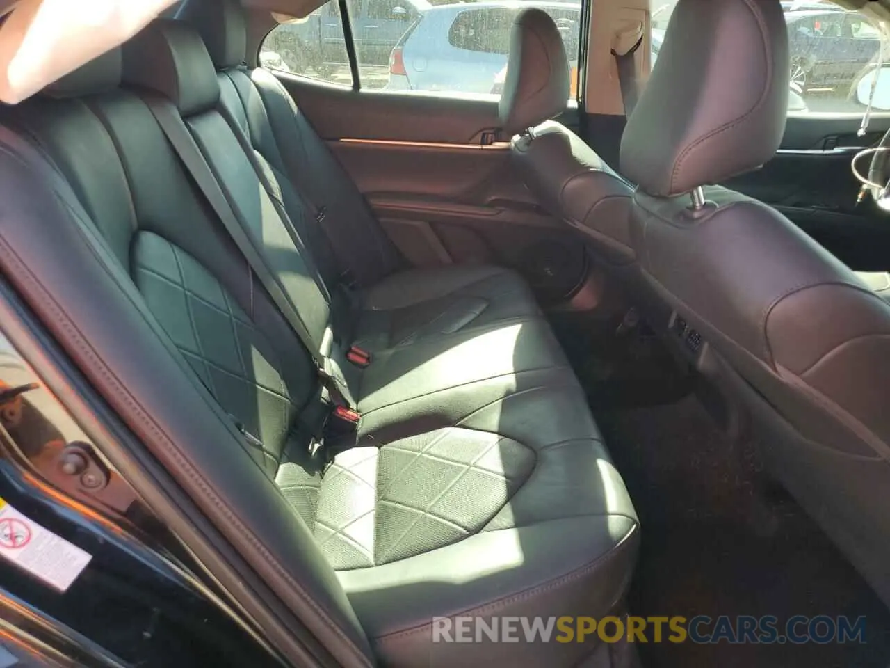 11 fotografías del automóvil dañado 4T1B11HK2KU695042 TOYOTA CAMRY 2019