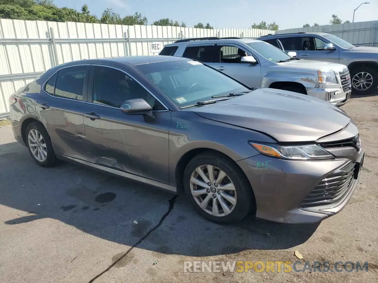 4 fotografías del automóvil dañado 4T1B11HK2KU709778 TOYOTA CAMRY 2019