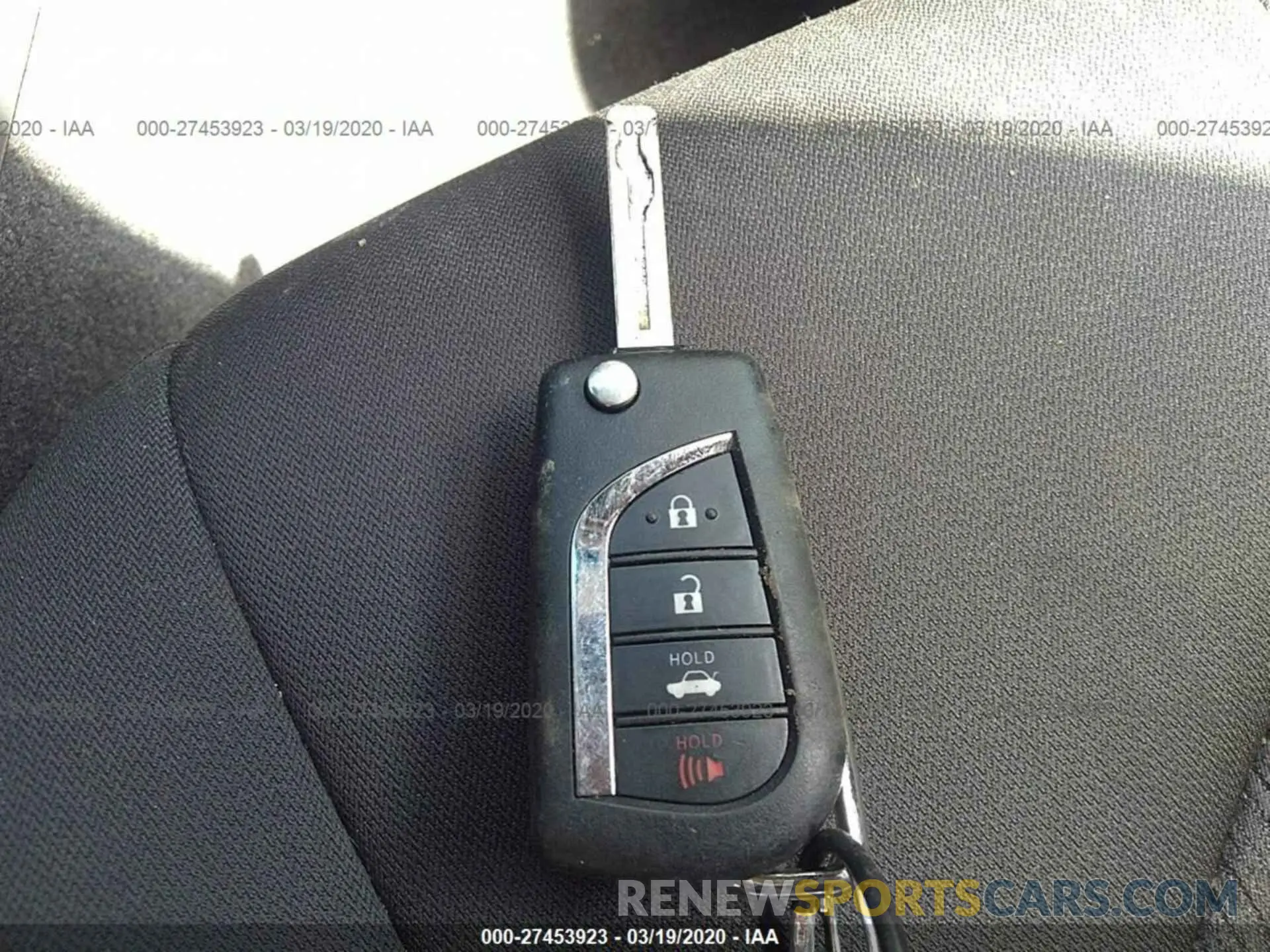 11 fotografías del automóvil dañado 4T1B11HK2KU719159 TOYOTA CAMRY 2019