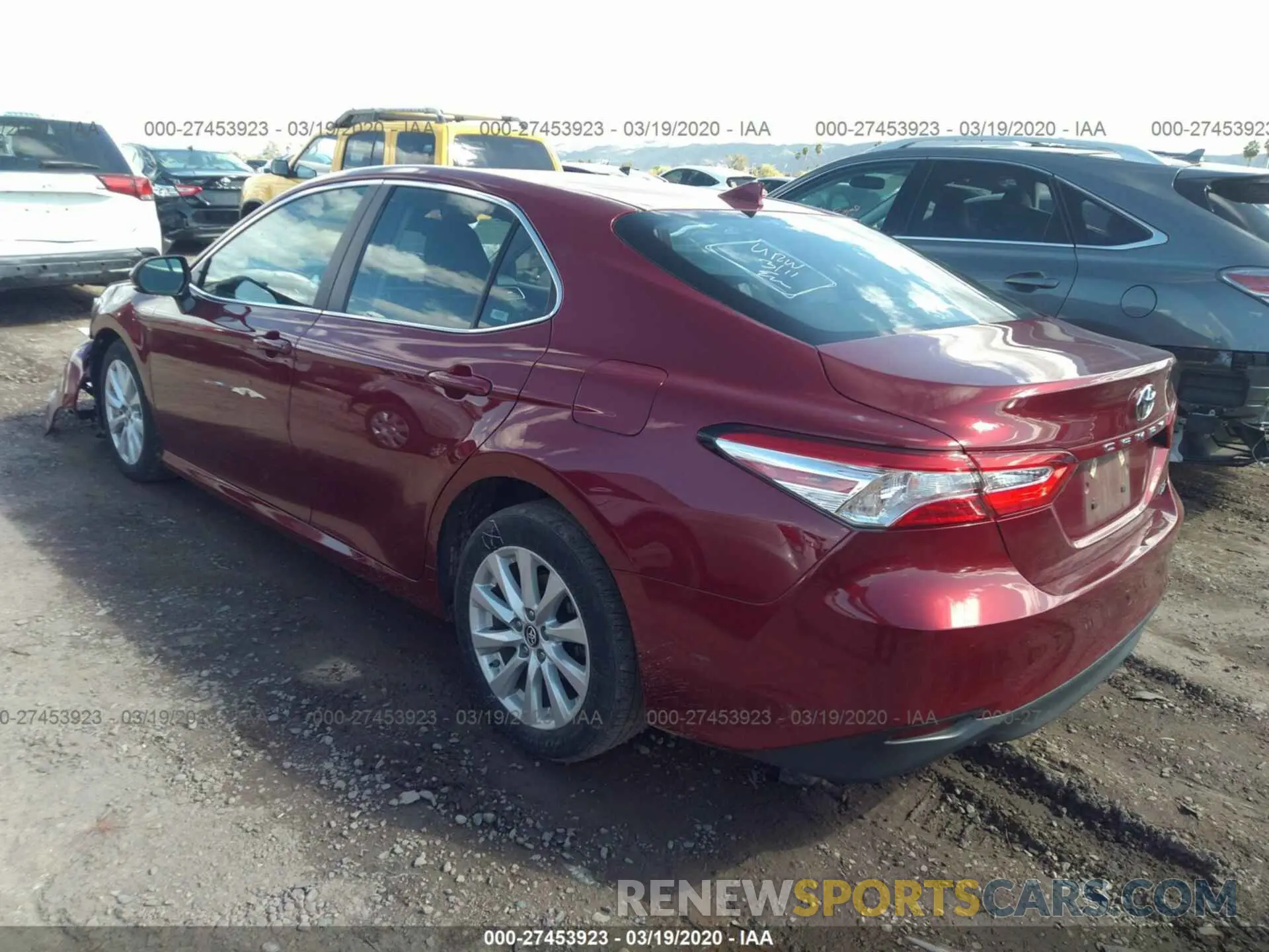 3 fotografías del automóvil dañado 4T1B11HK2KU719159 TOYOTA CAMRY 2019