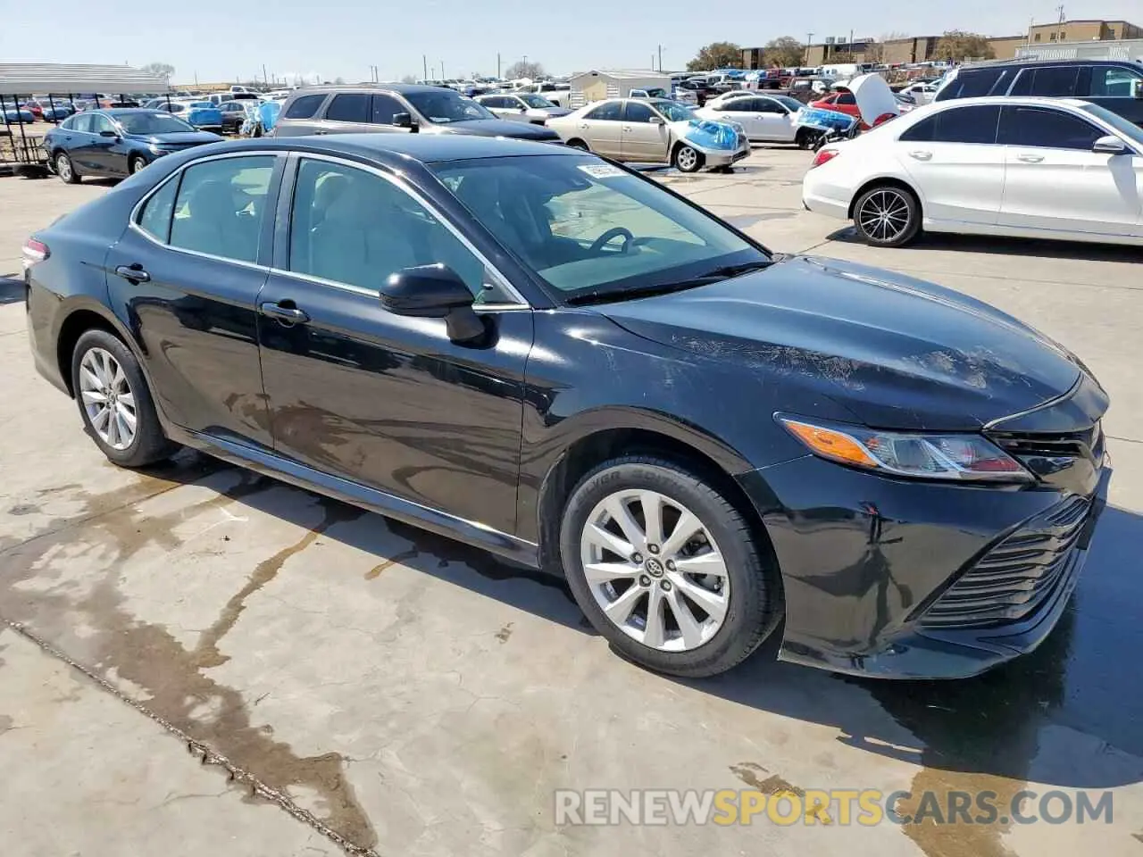 4 fotografías del automóvil dañado 4T1B11HK2KU730758 TOYOTA CAMRY 2019