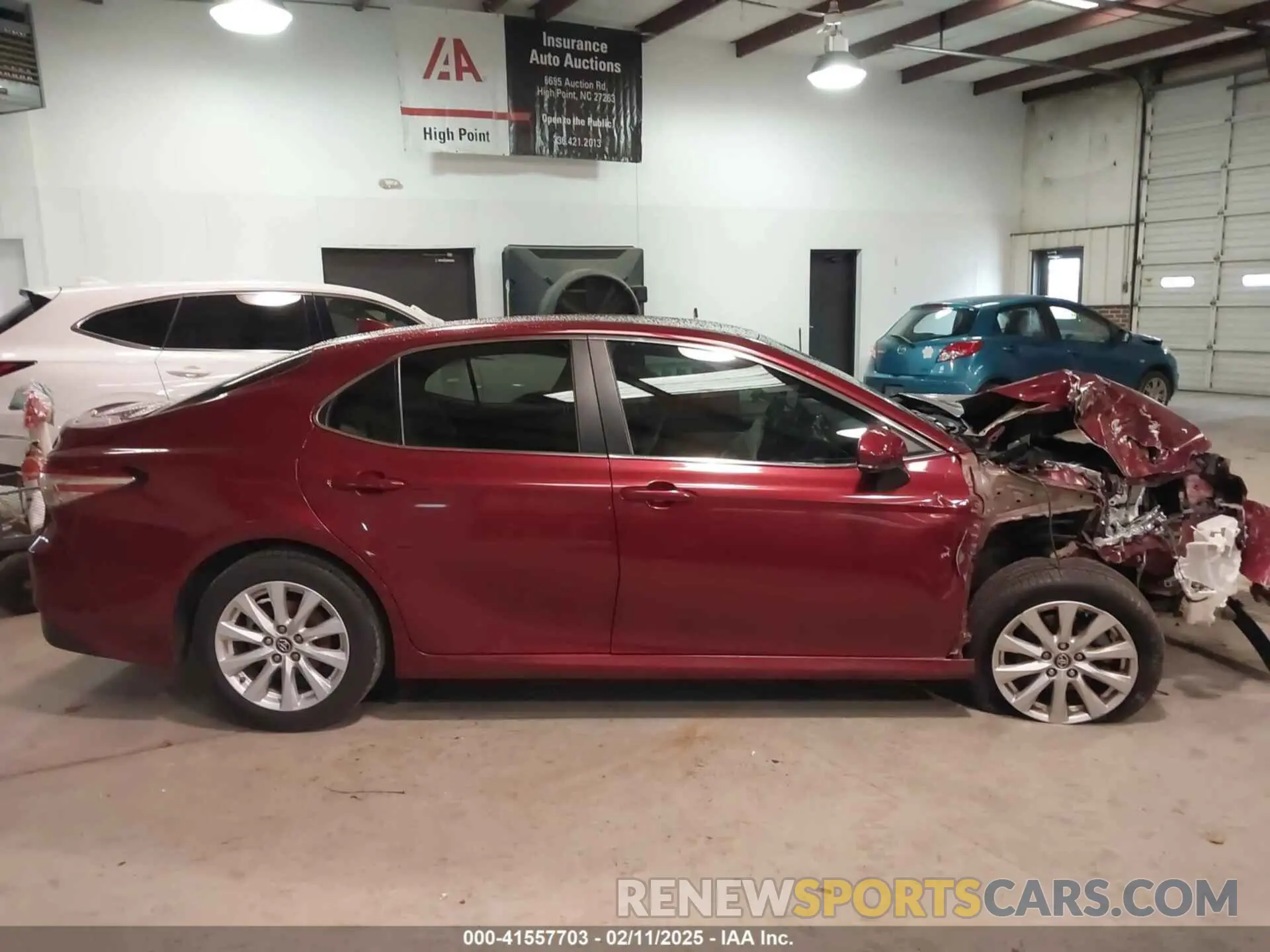 12 fotografías del automóvil dañado 4T1B11HK2KU737712 TOYOTA CAMRY 2019
